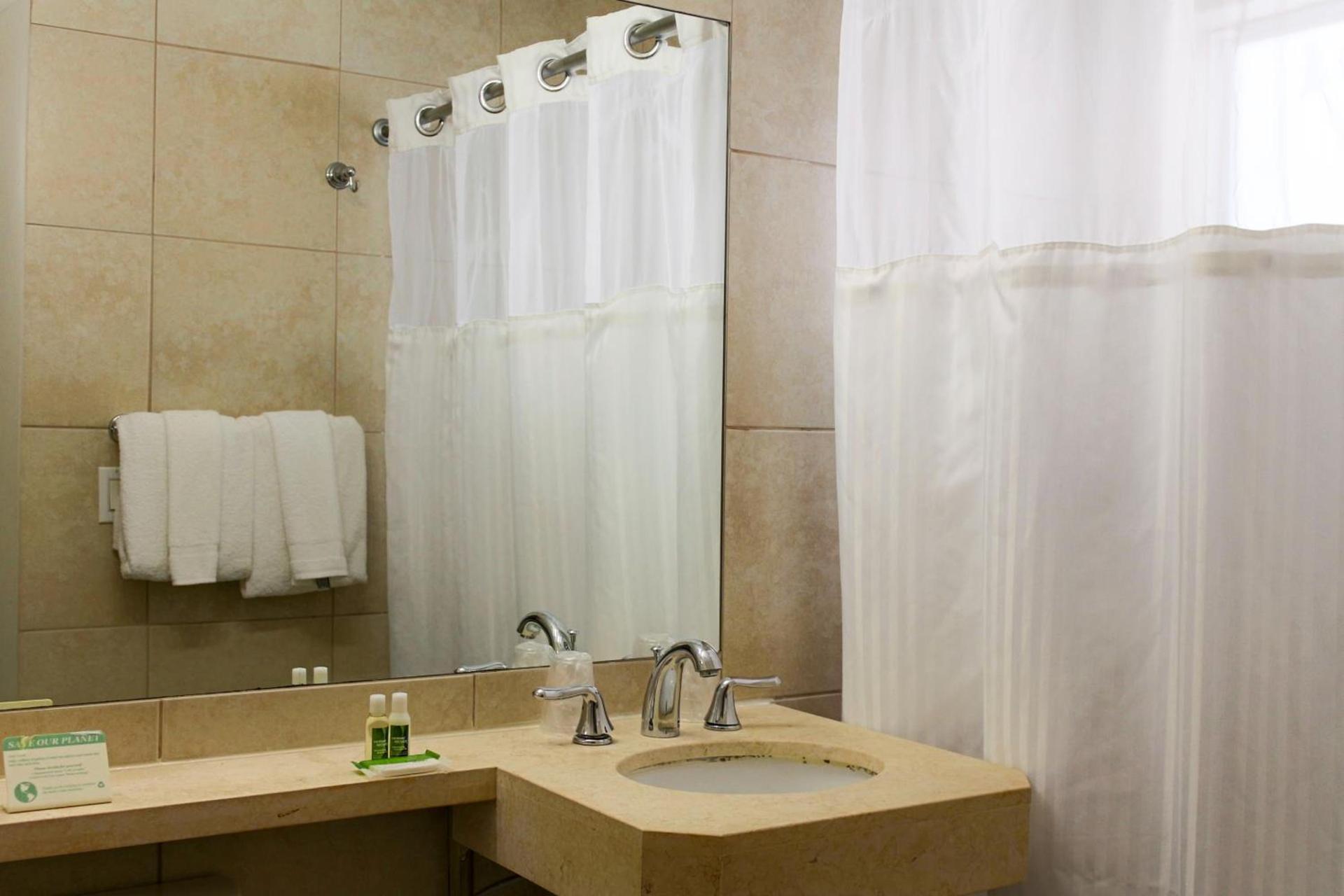 Collins Hotel photo 9