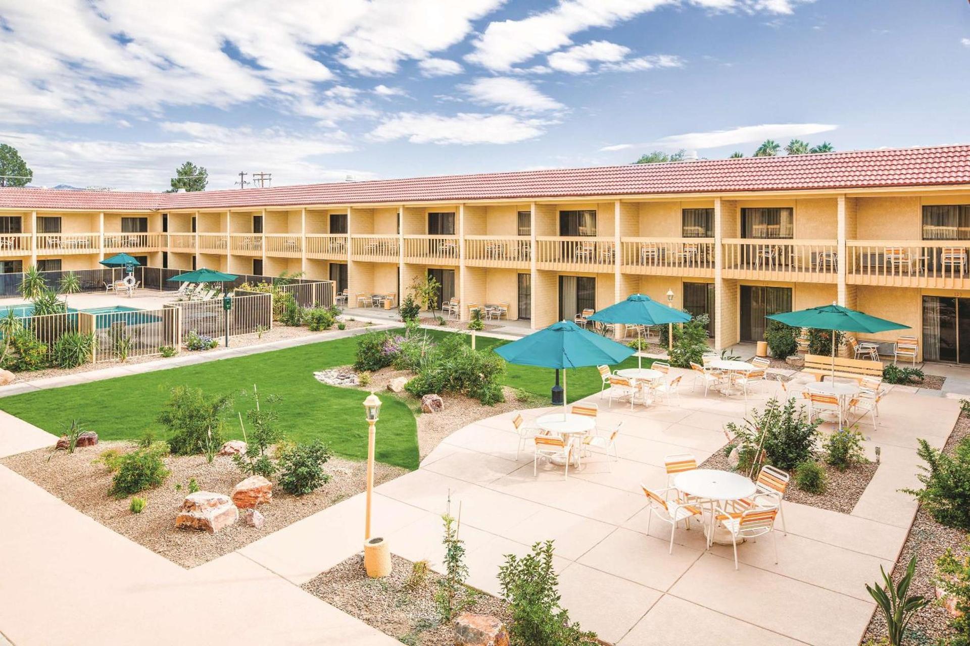 La Quinta Inn by Wyndham Tucson East photo 31