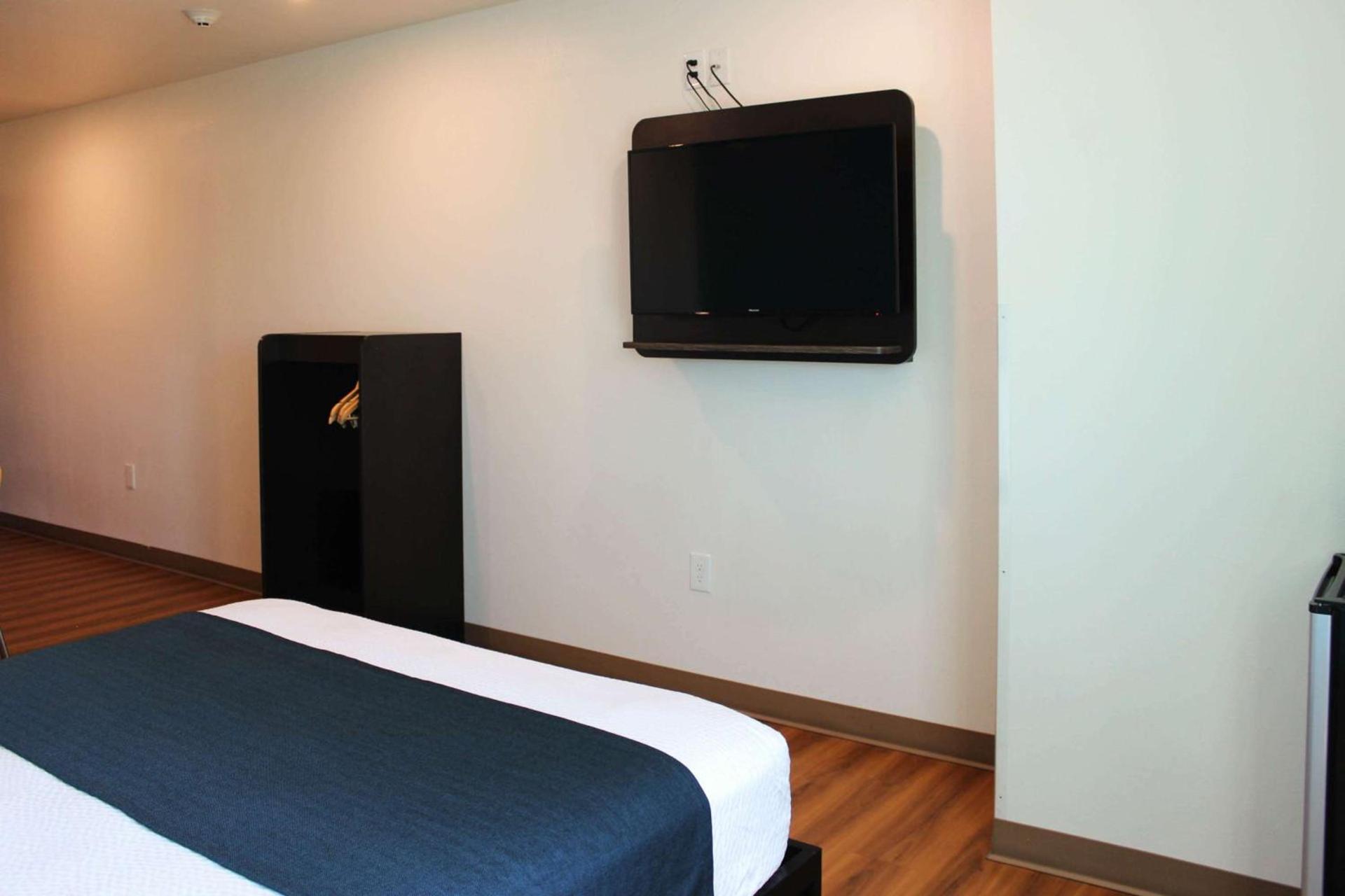 Motel 6 Rexburg, ID photo 42