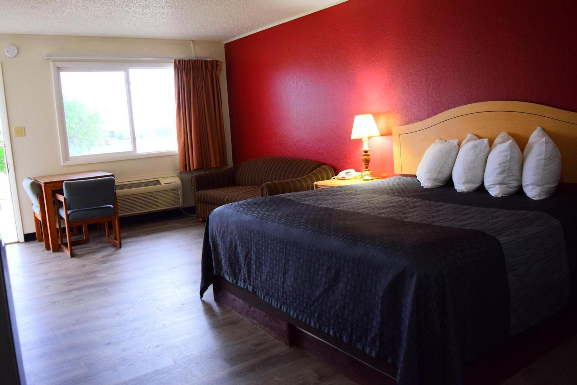 Super 8 by Wyndham Newcastle photo 15