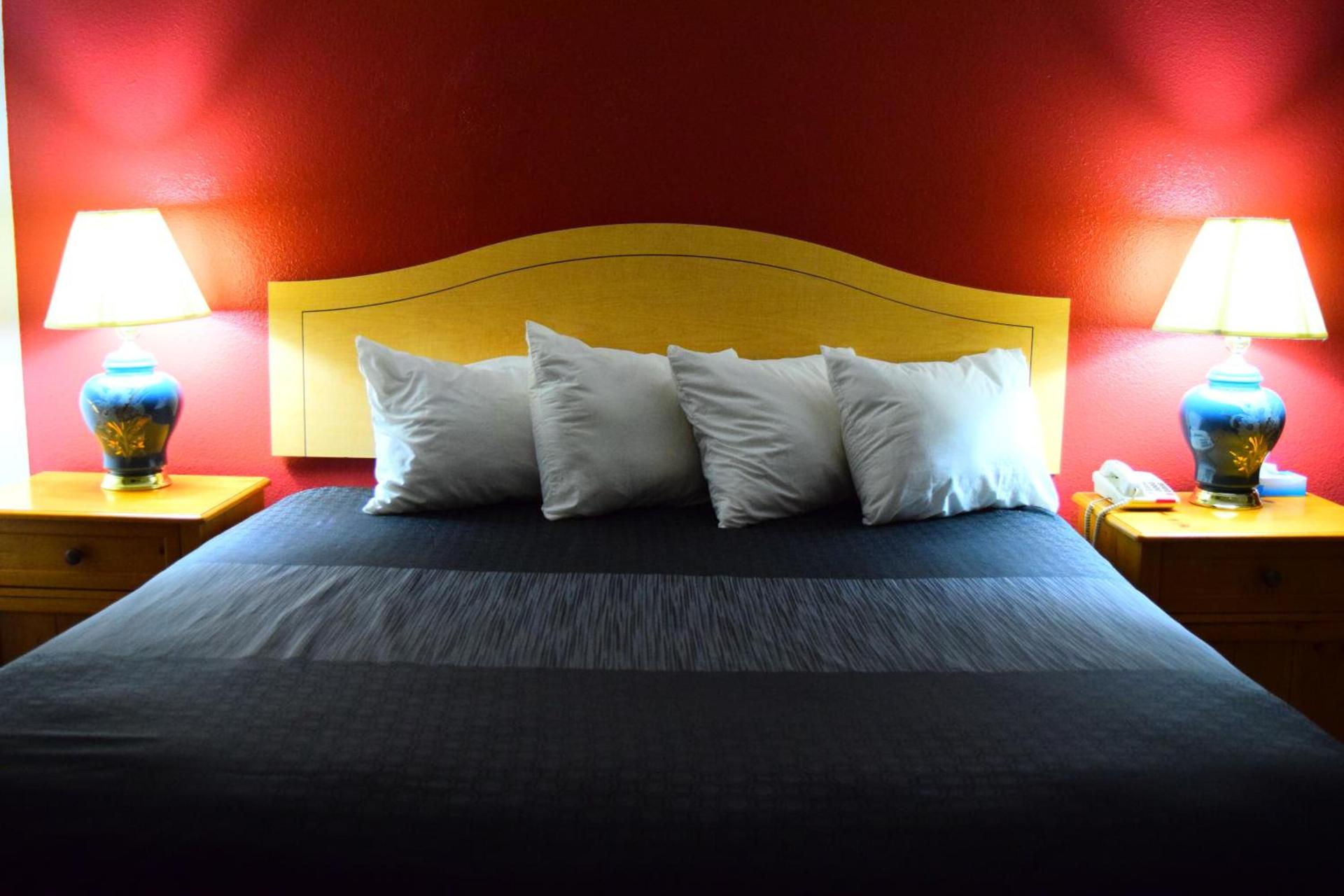 Super 8 by Wyndham Newcastle photo 17