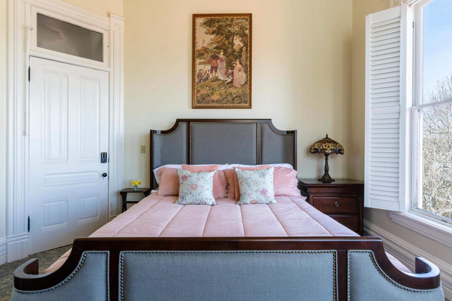 Pinc Lady Mansion photo 26