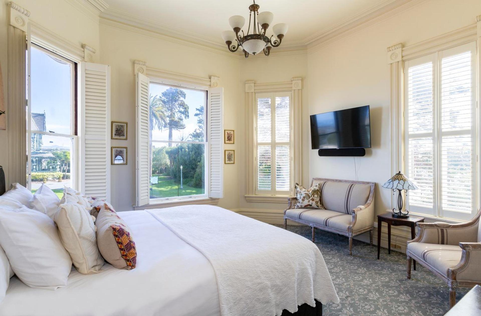 Pinc Lady Mansion photo 23