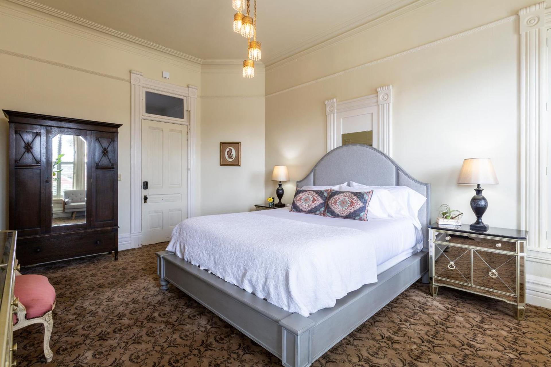 Pinc Lady Mansion photo 30