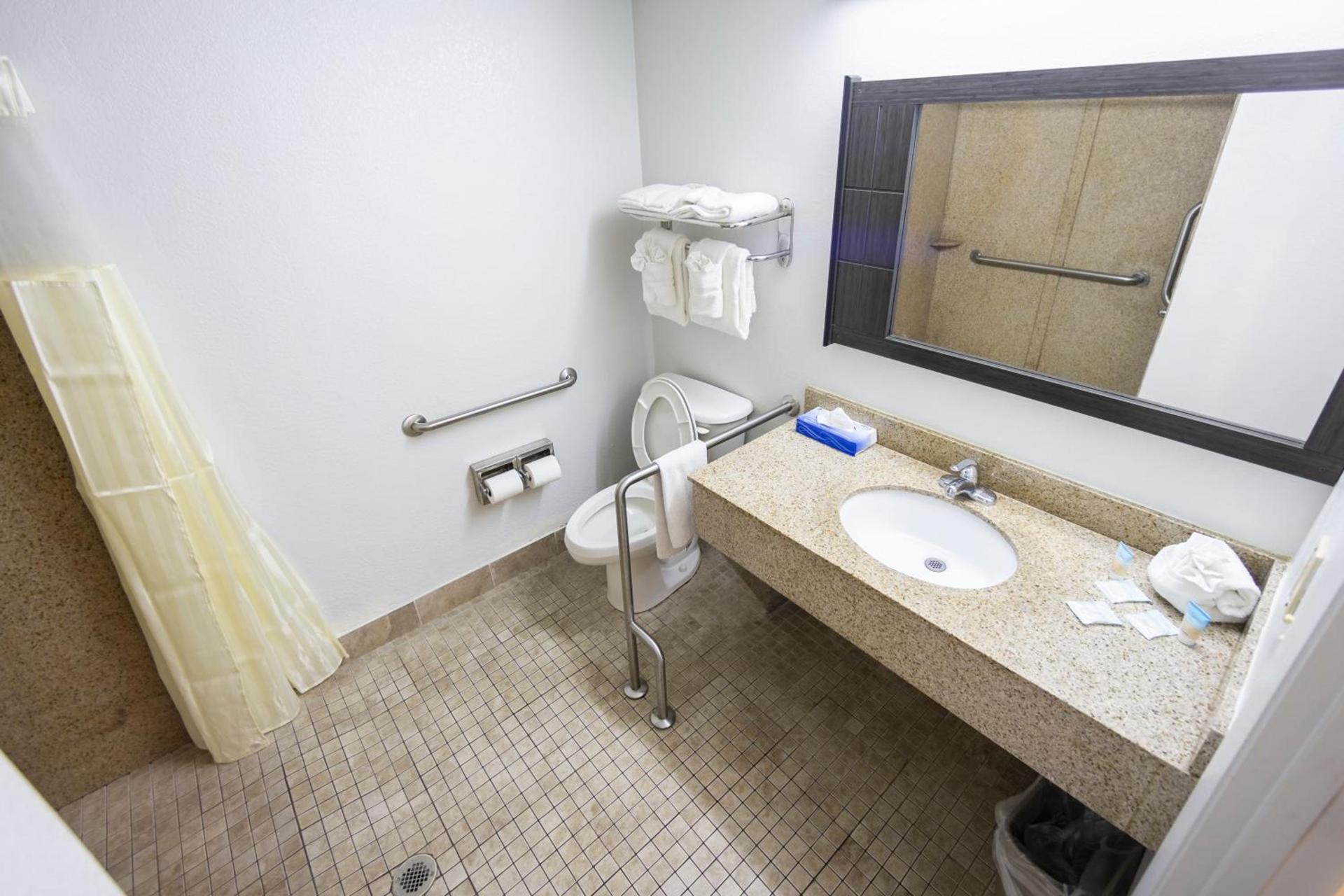 Ocean Breeze Inn photo 9