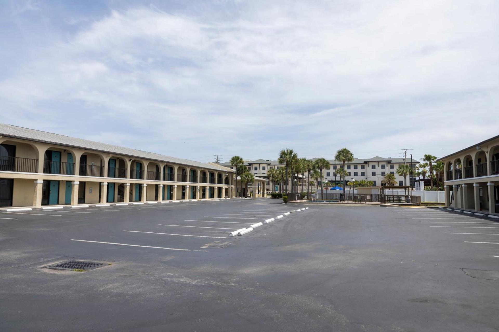 Ocean Breeze Inn photo 18
