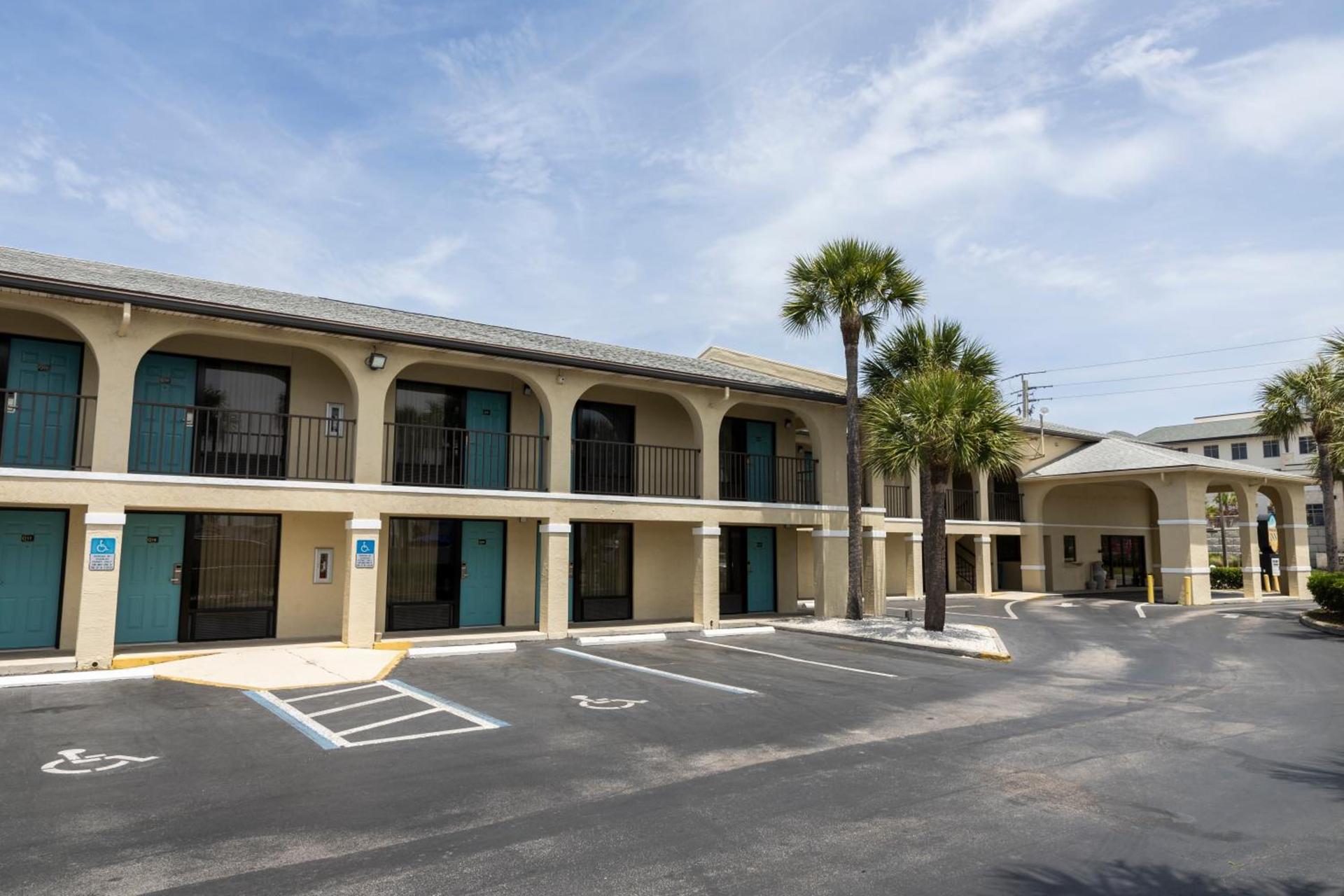 Ocean Breeze Inn photo 17