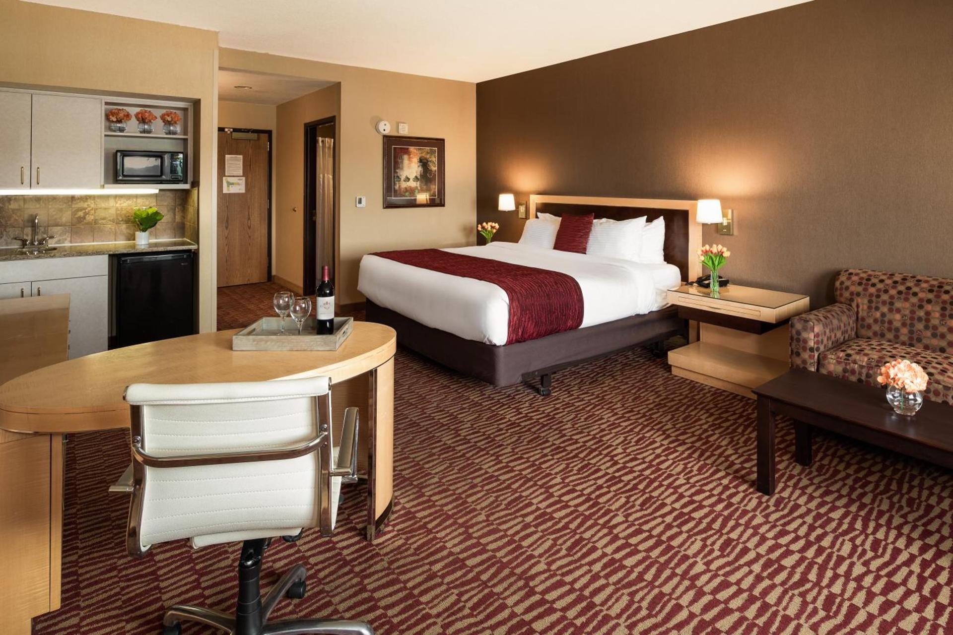 Lakeside Hotel Casino, a Travelodge by Wyndham photo 14