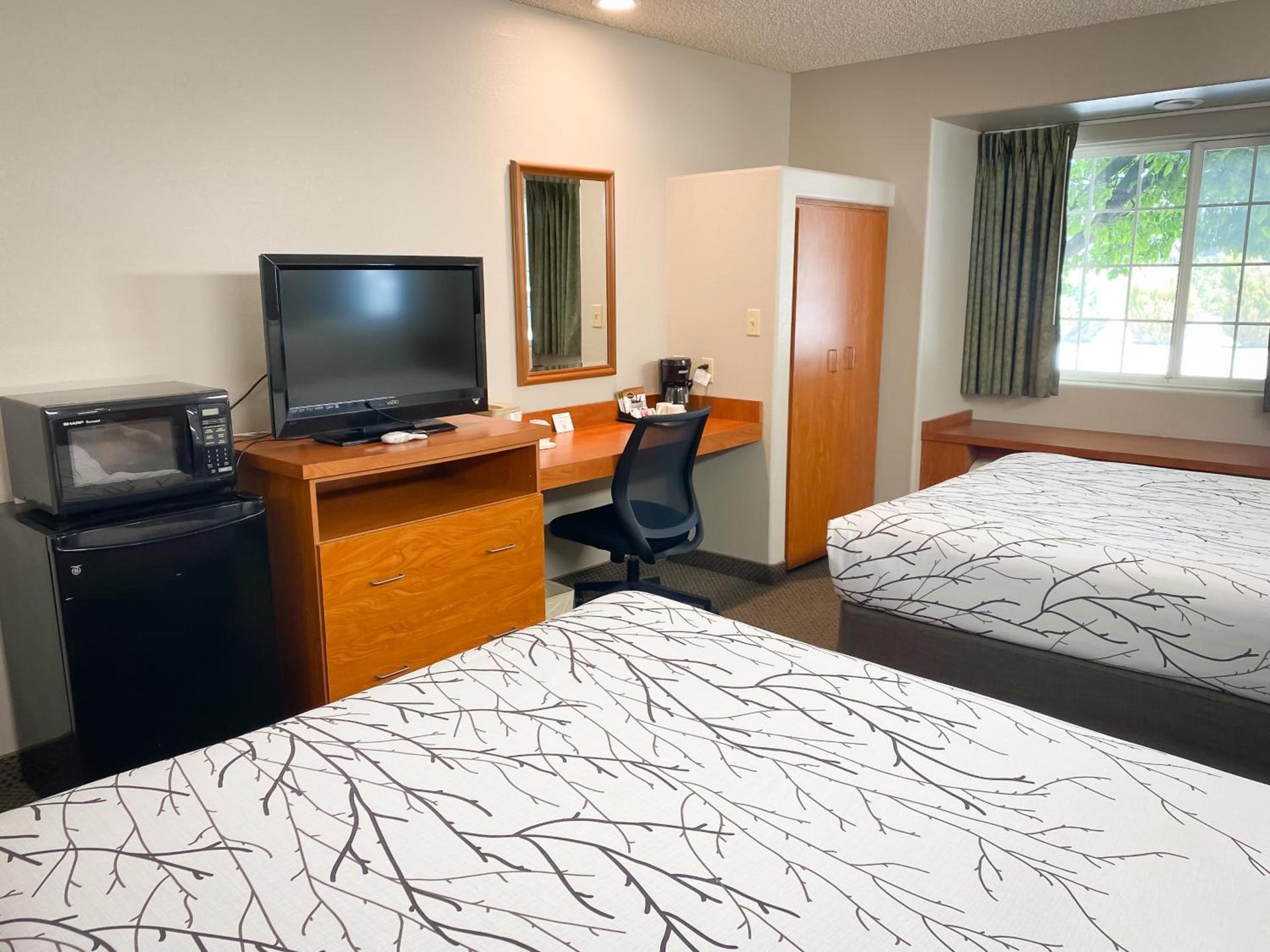 Monument Inn & Suites photo 34