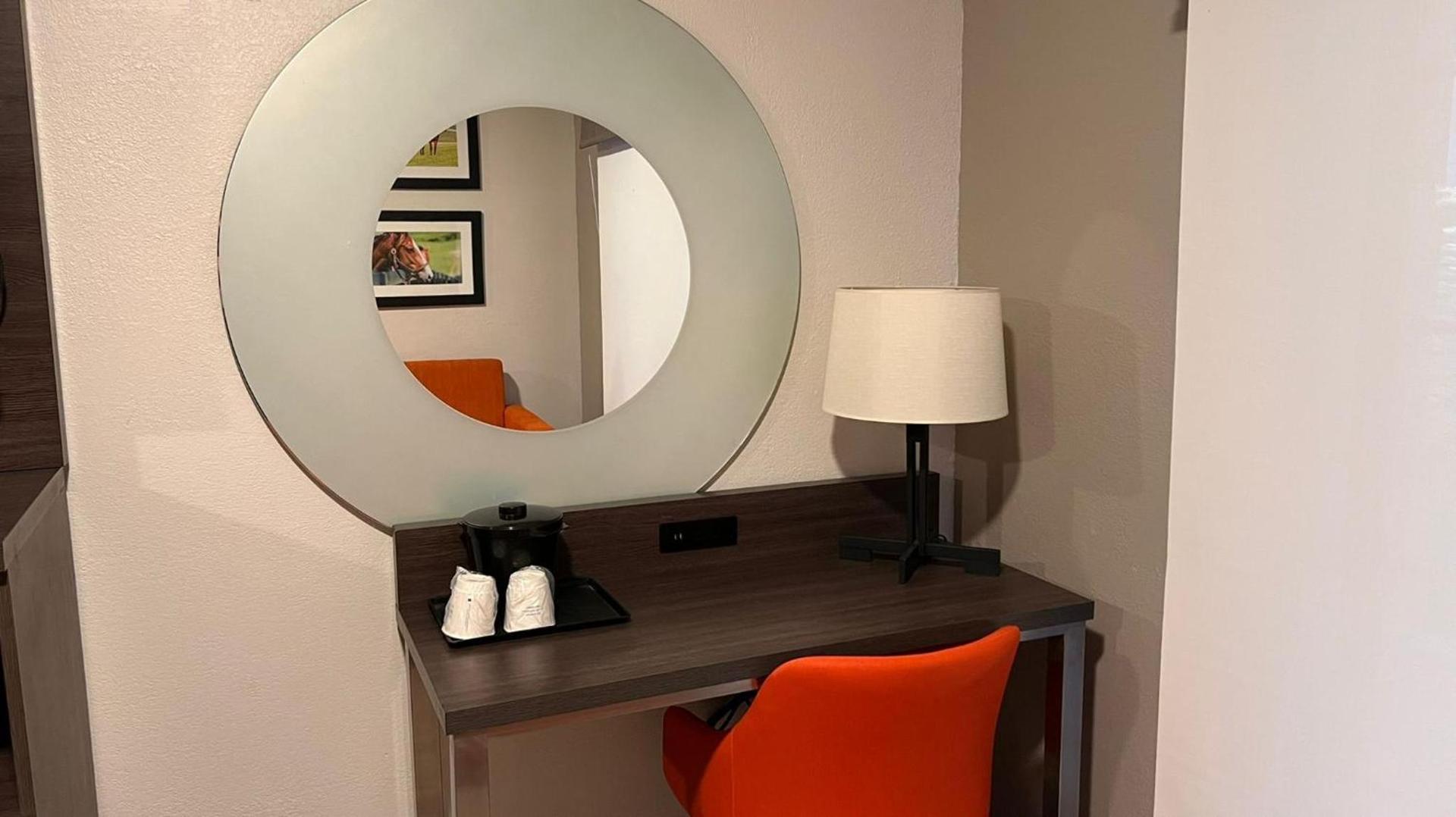 La Quinta Inn Lexington-Horse Park photo 61