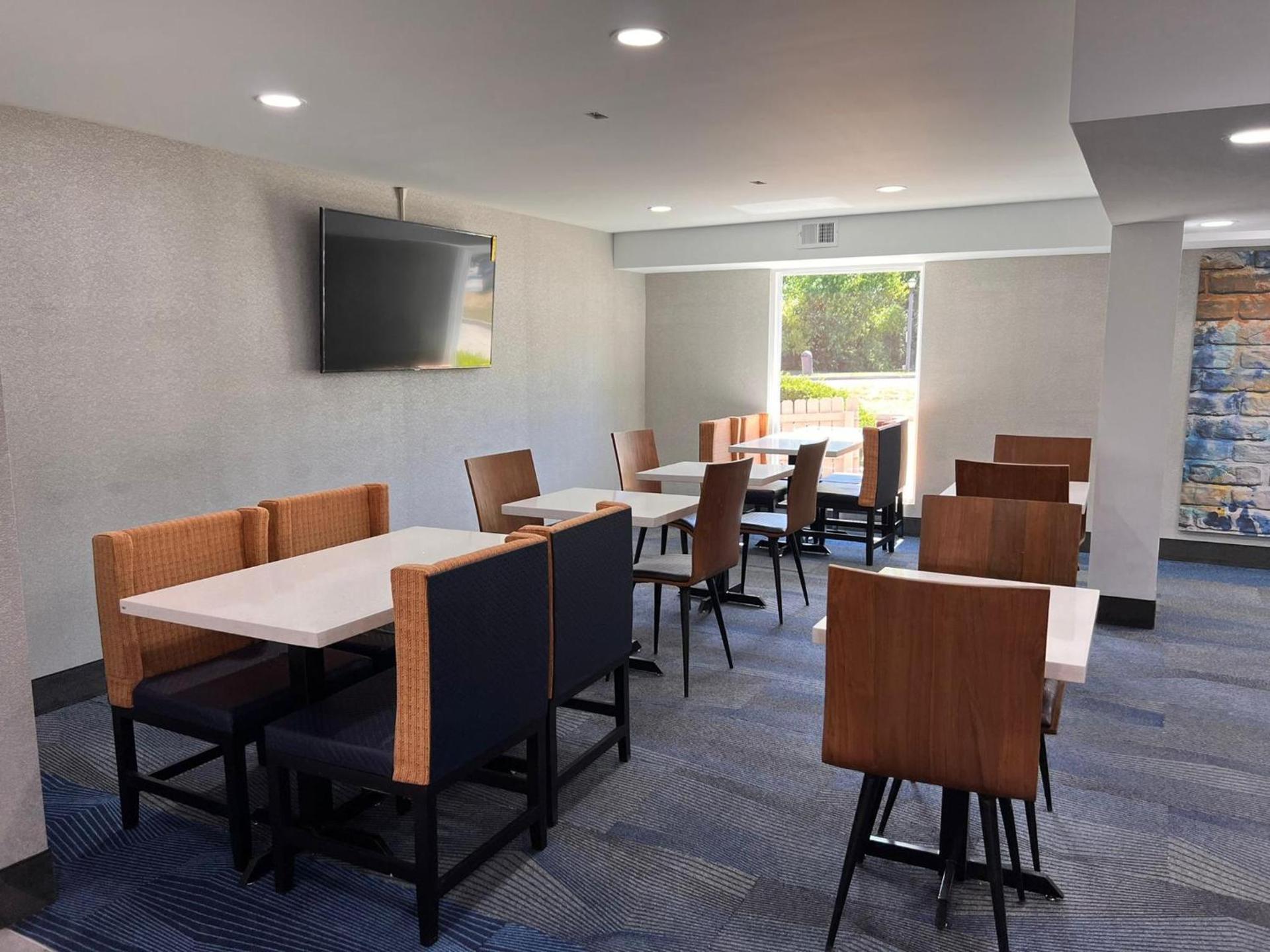 La Quinta Inn Lexington-Horse Park photo 50