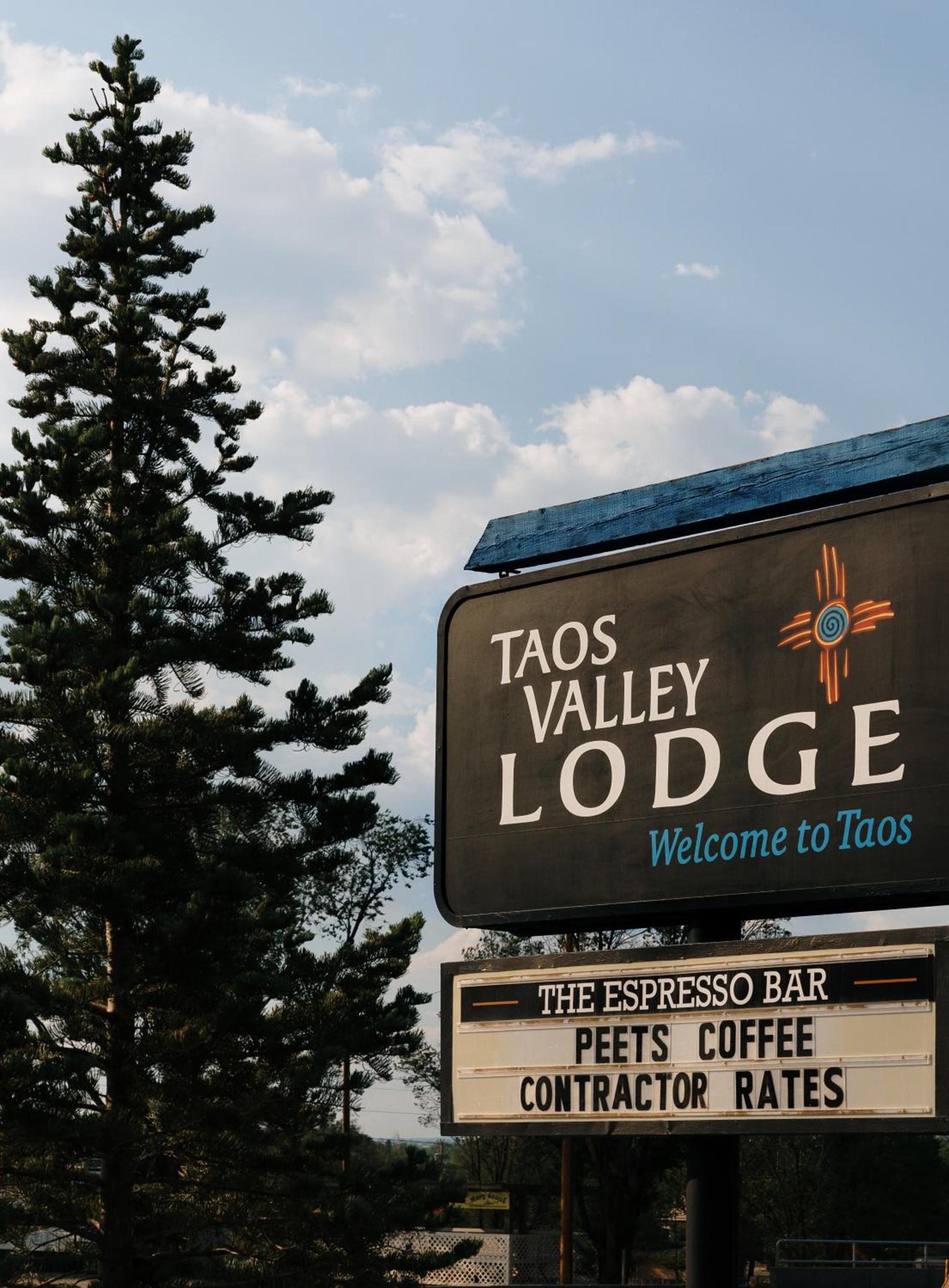 Taos Valley Lodge photo 89