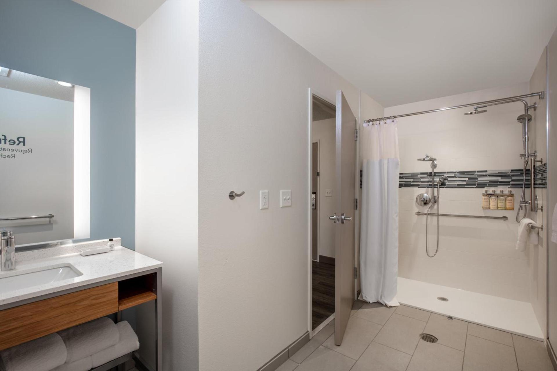 EVEN Hotels Denver Tech Center-Englewood by IHG photo 29