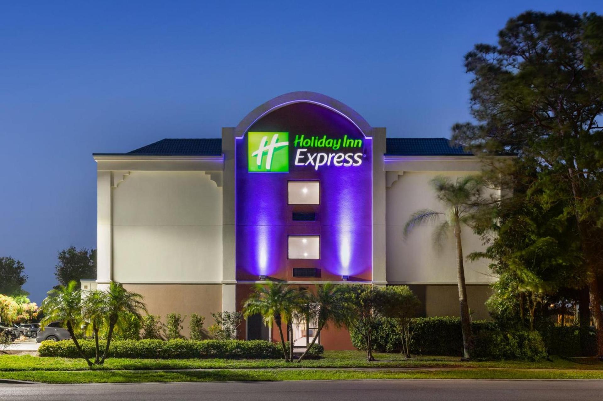 Holiday Inn Express Vero Beach-West I-95 by IHG photo 27