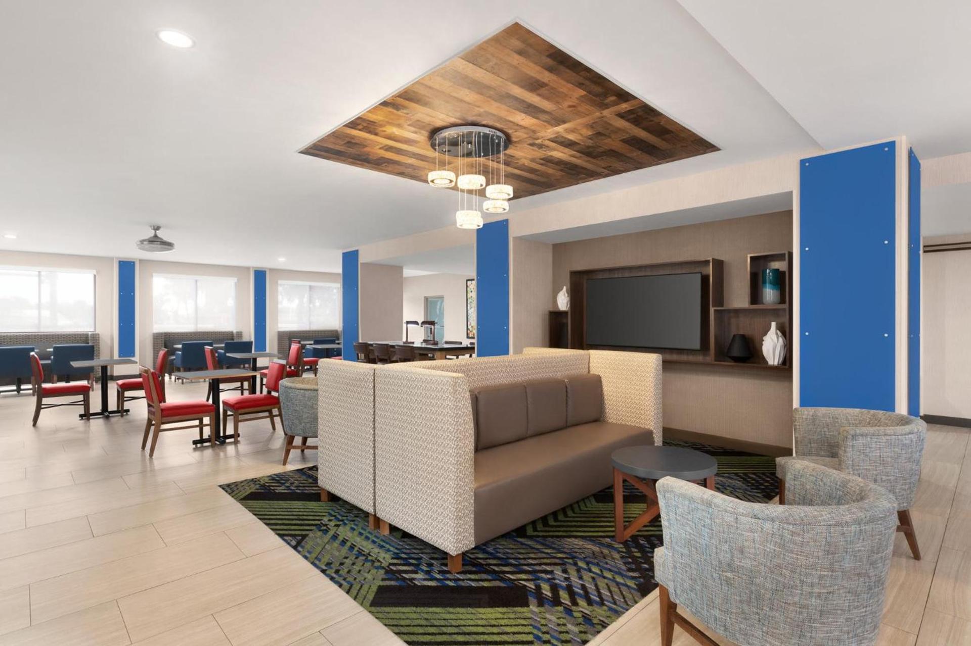 Holiday Inn Express Vero Beach-West I-95 by IHG photo 20