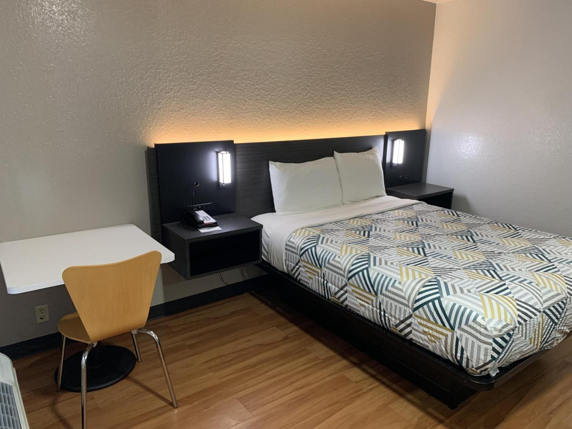 Motel 6-Atlanta, TX photo 21