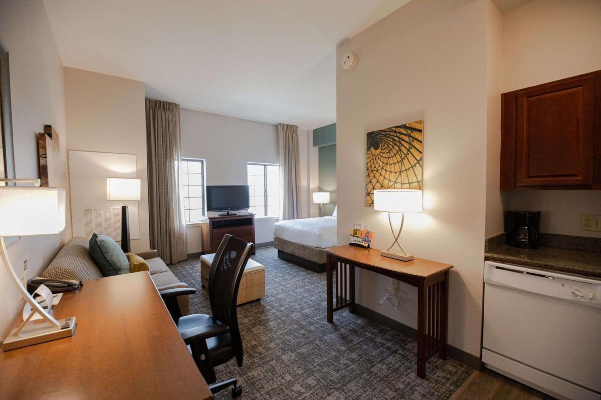 Sonesta ES Suites Baton Rouge University at Southgate photo 9