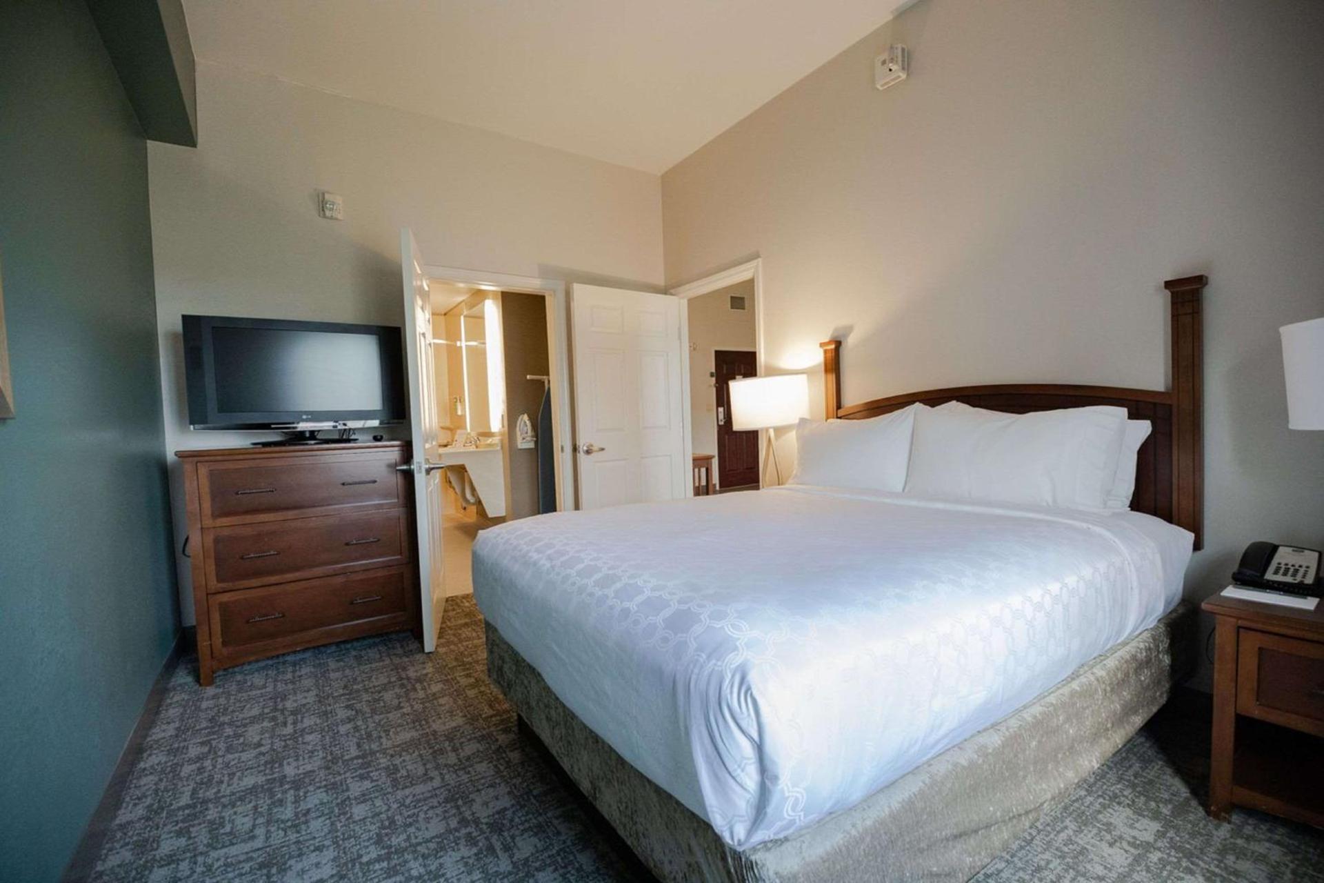 Sonesta ES Suites Baton Rouge University at Southgate photo 10