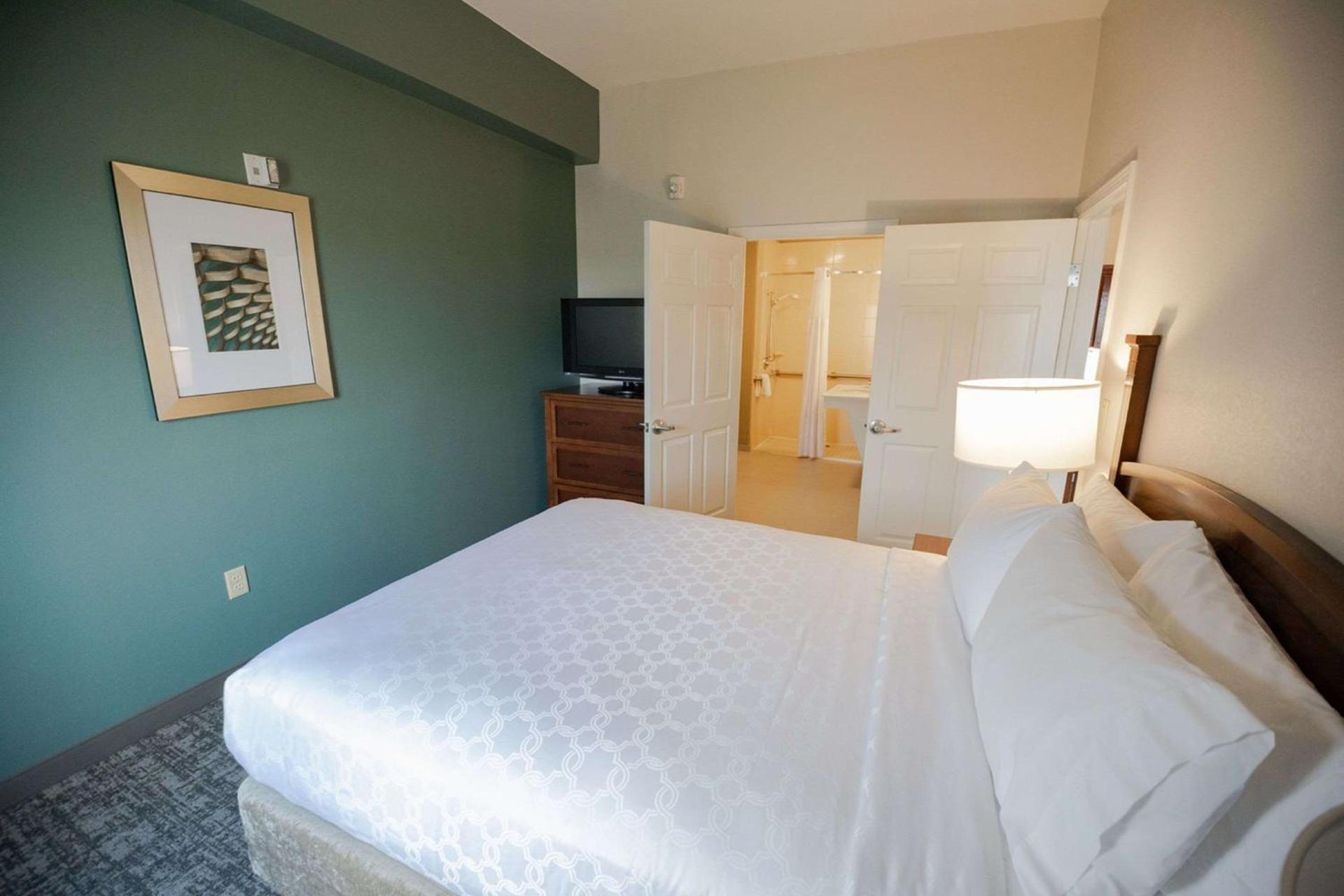 Sonesta ES Suites Baton Rouge University at Southgate photo 11
