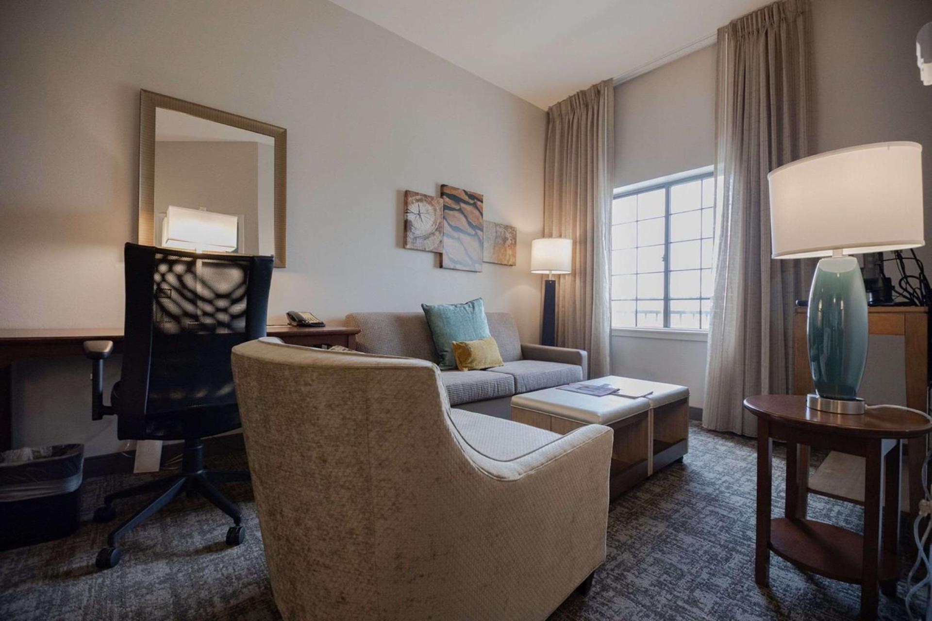 Sonesta ES Suites Baton Rouge University at Southgate photo 13