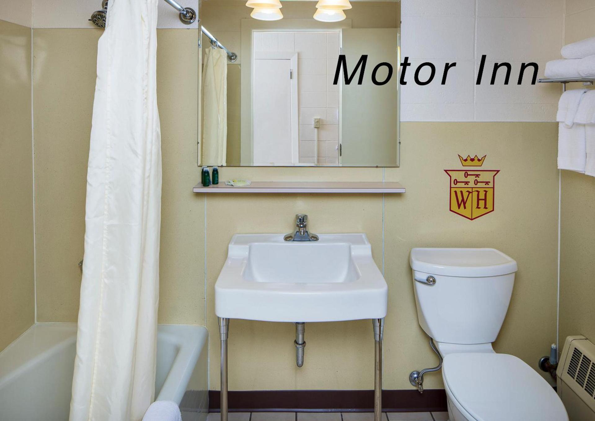 Finlen Hotel and Motor Inn photo 42