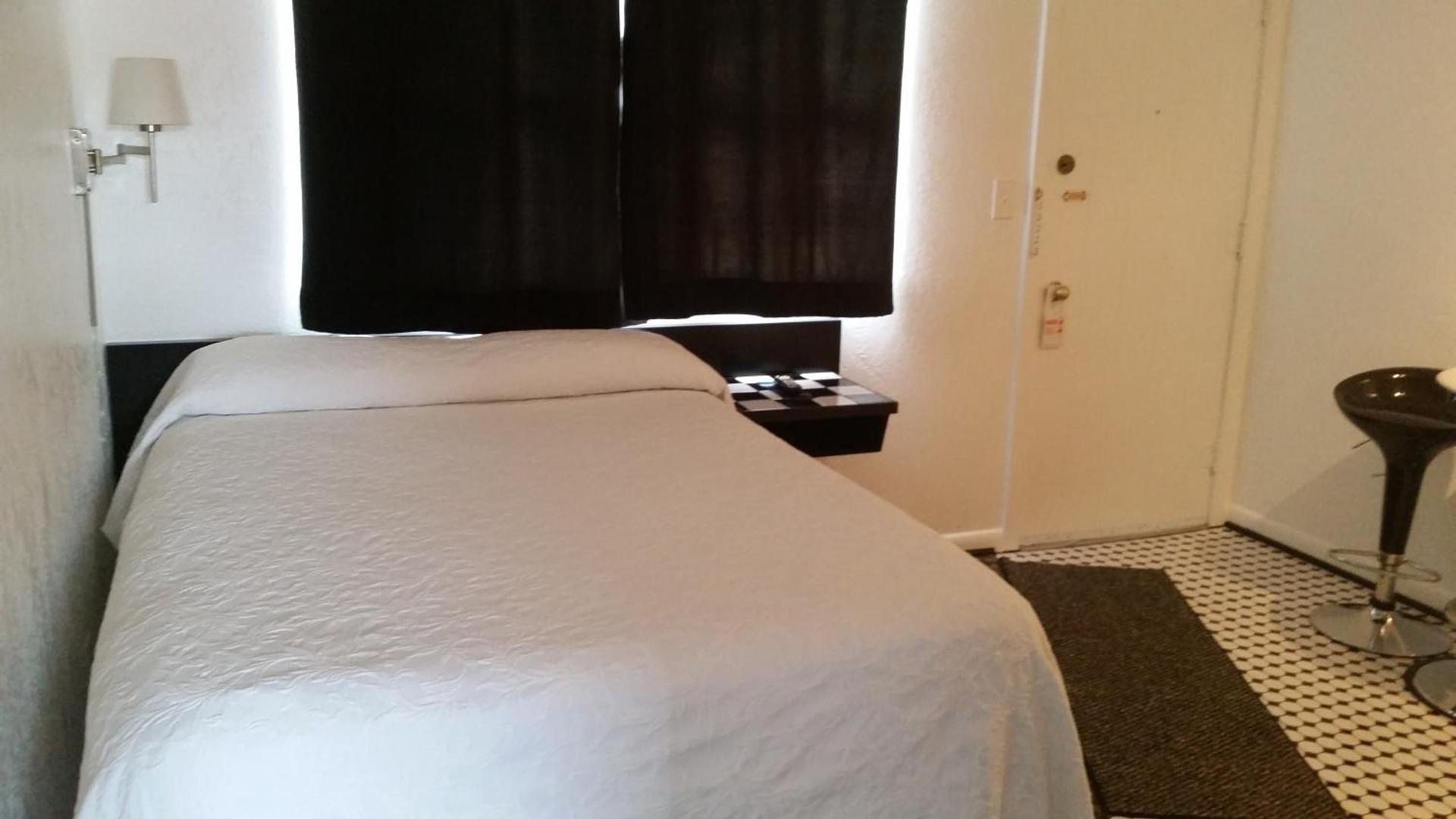 Rocket Motel photo 59