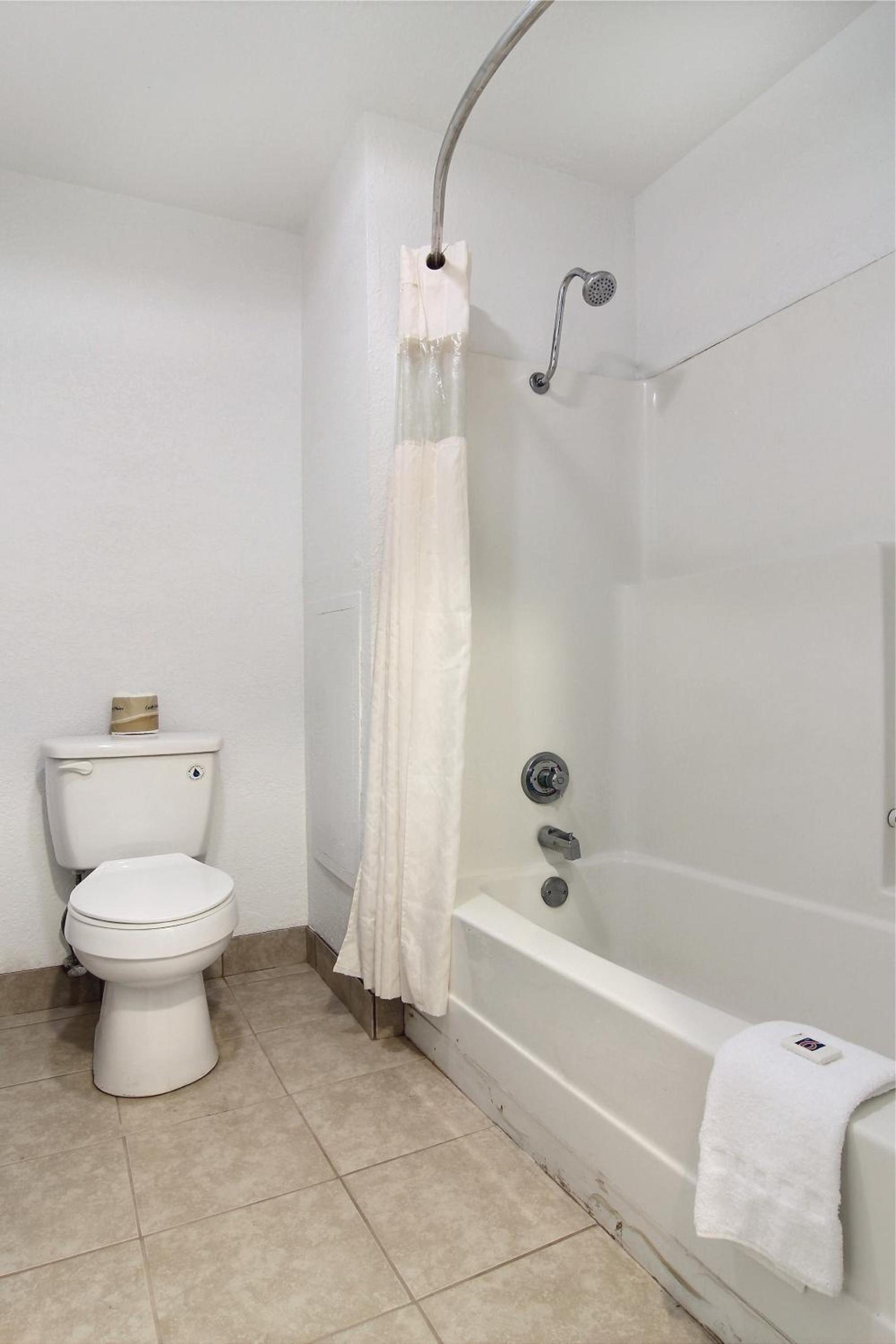 Motel 6-Carlsbad, NM photo 24