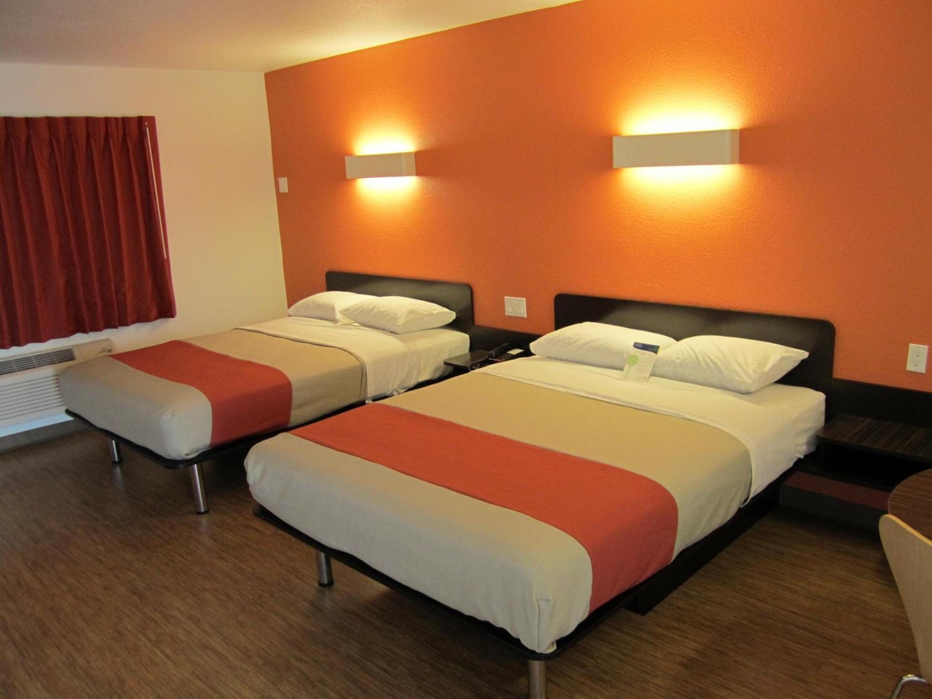 Motel 6-Anaheim, CA photo 23