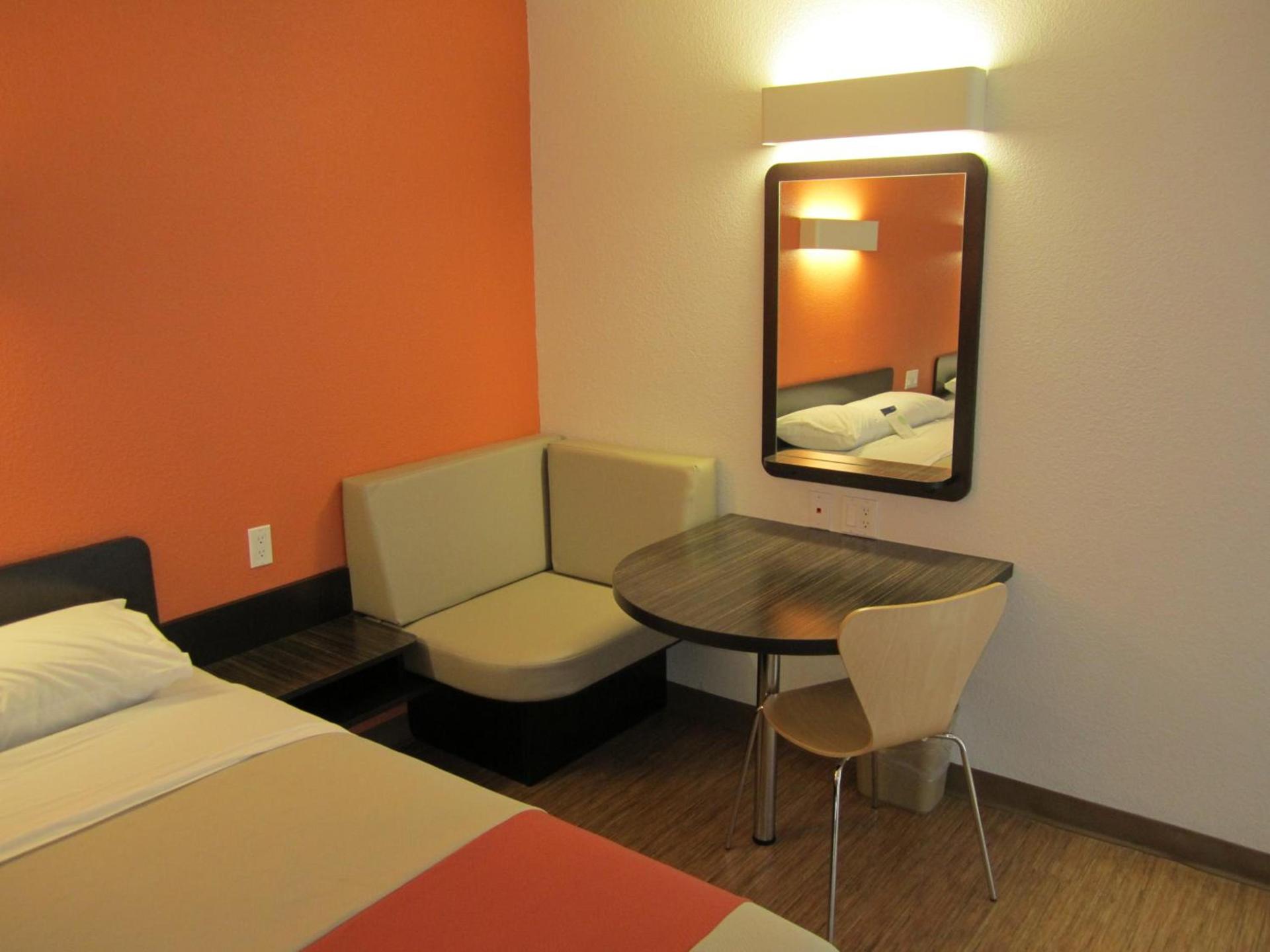 Motel 6-Anaheim, CA photo 25