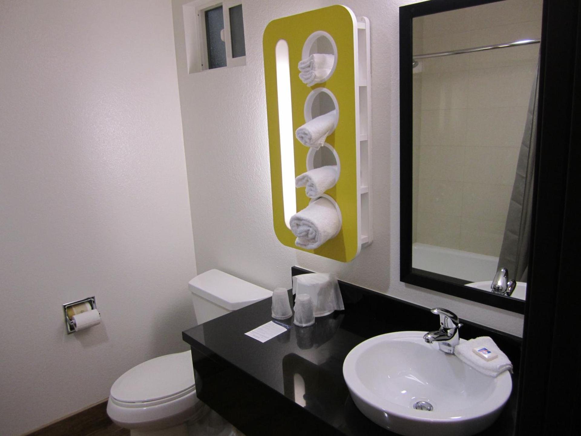 Motel 6-Anaheim, CA photo 27