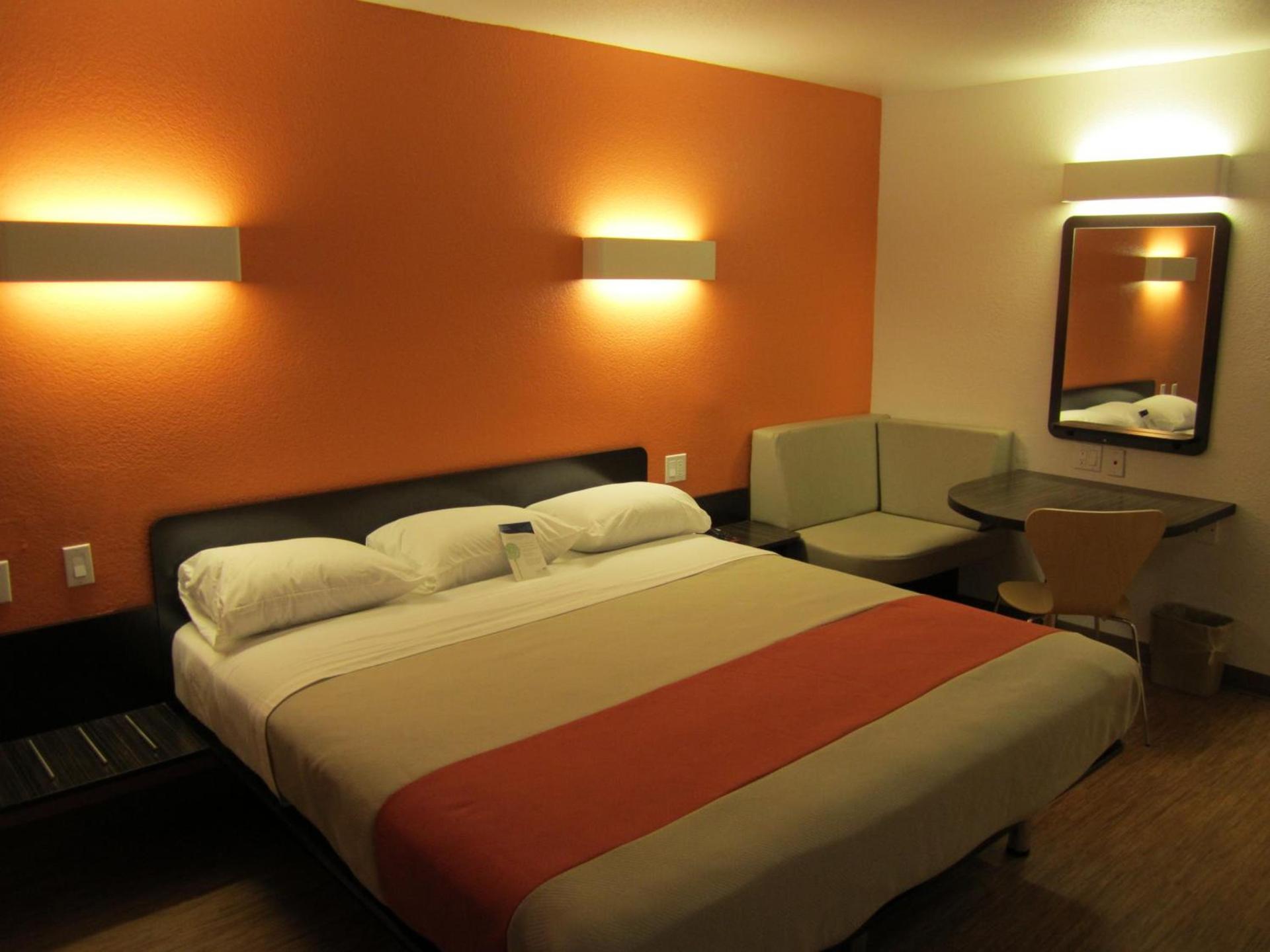 Motel 6-Anaheim, CA photo 28