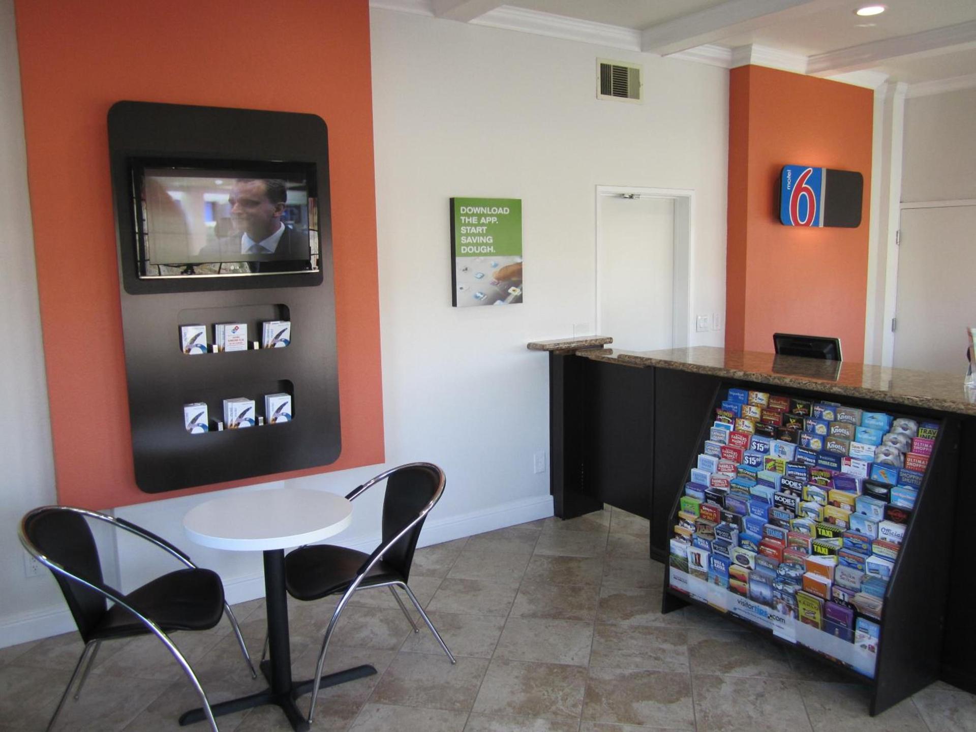 Motel 6-Anaheim, CA photo 16
