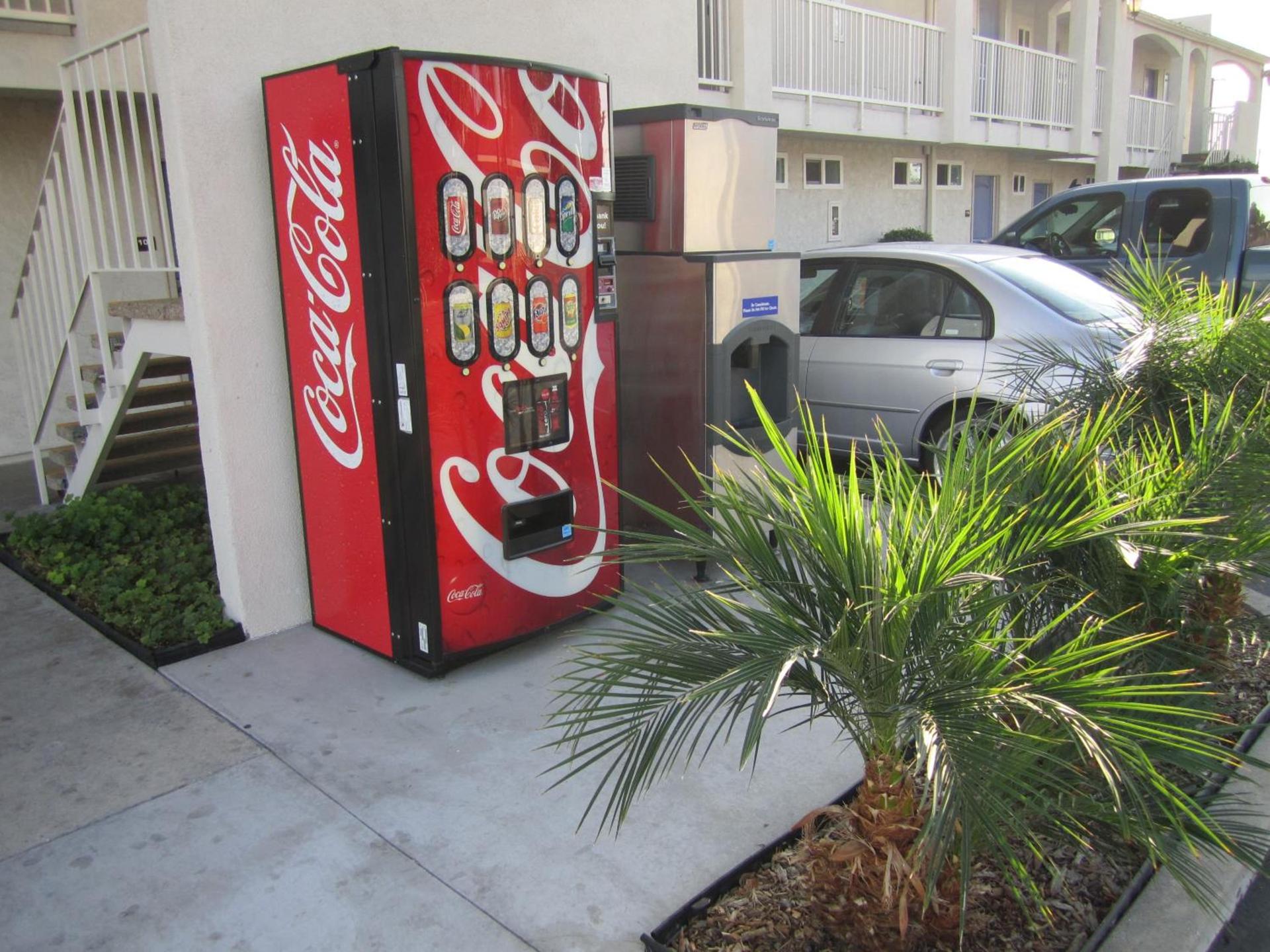 Motel 6-Anaheim, CA photo 20