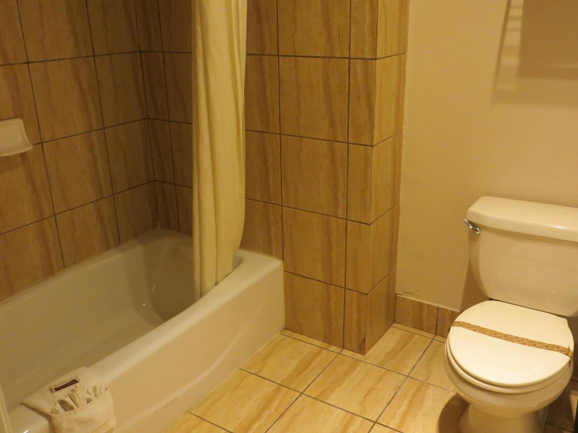 Executive Inn & Suites Sacramento photo 16