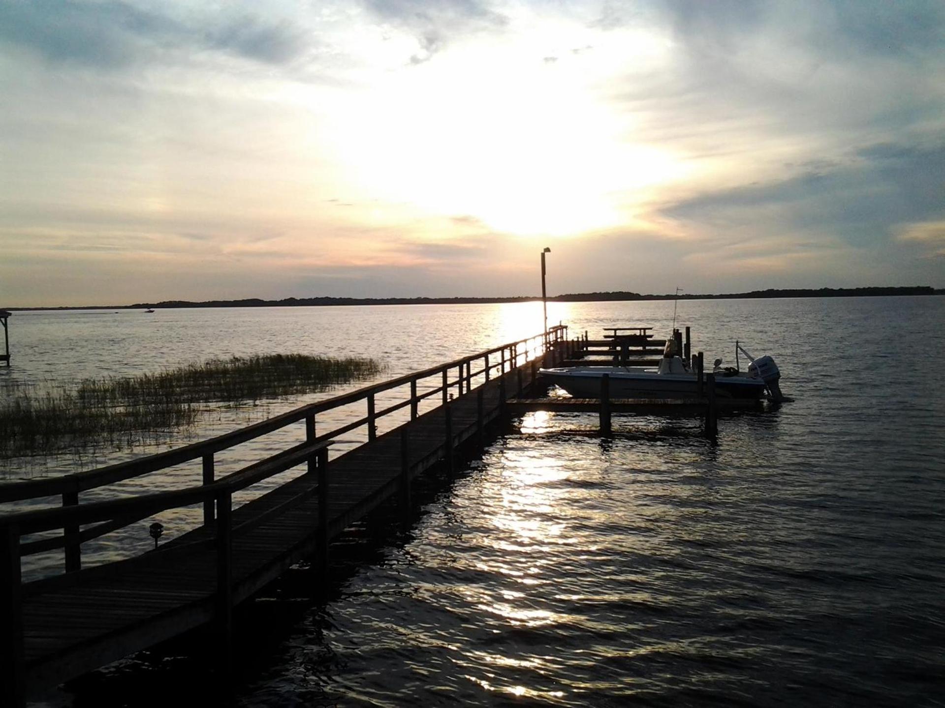 Lakeside Inn and Cafe photo 42