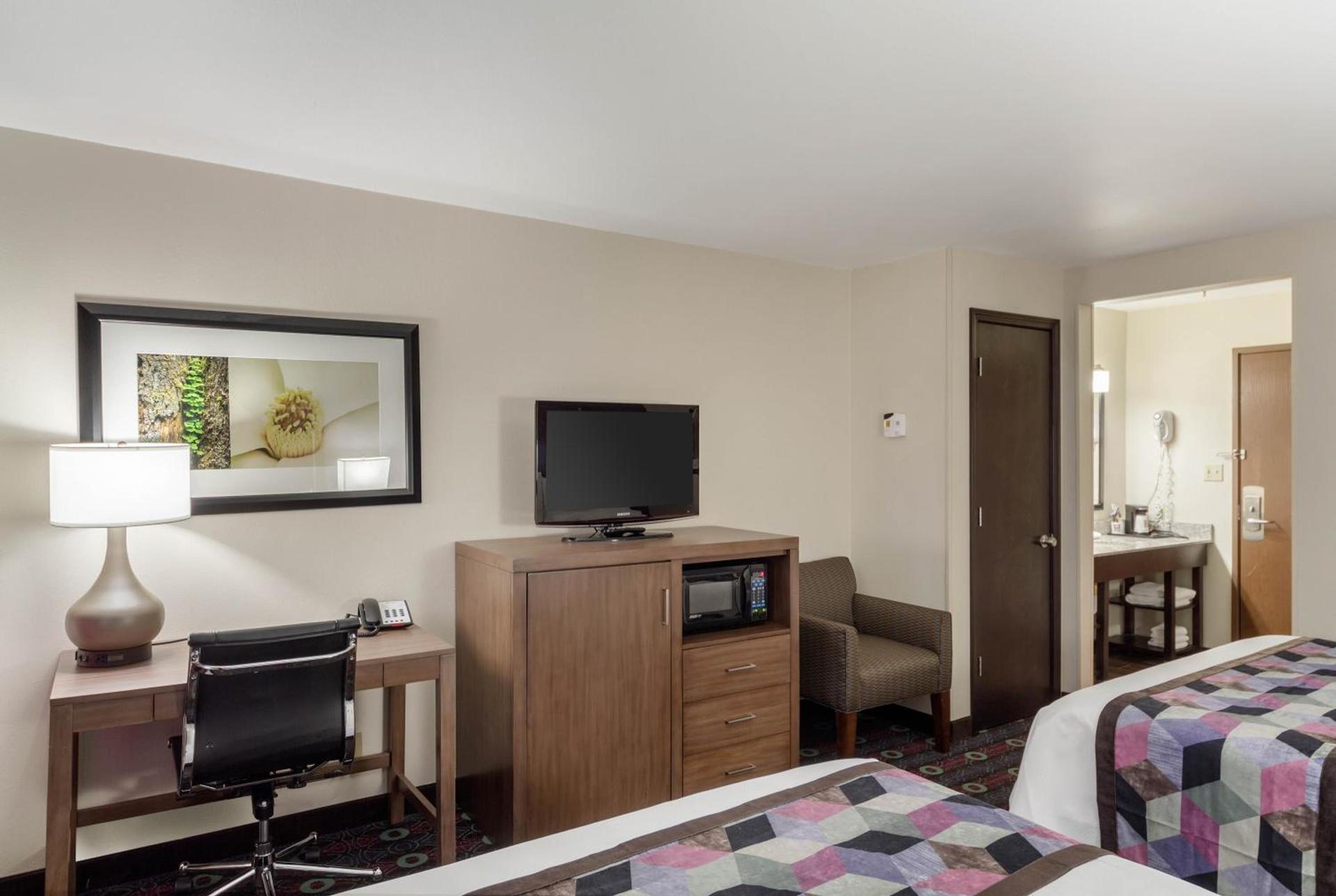 Comfort Inn Tulsa Midtown photo 57