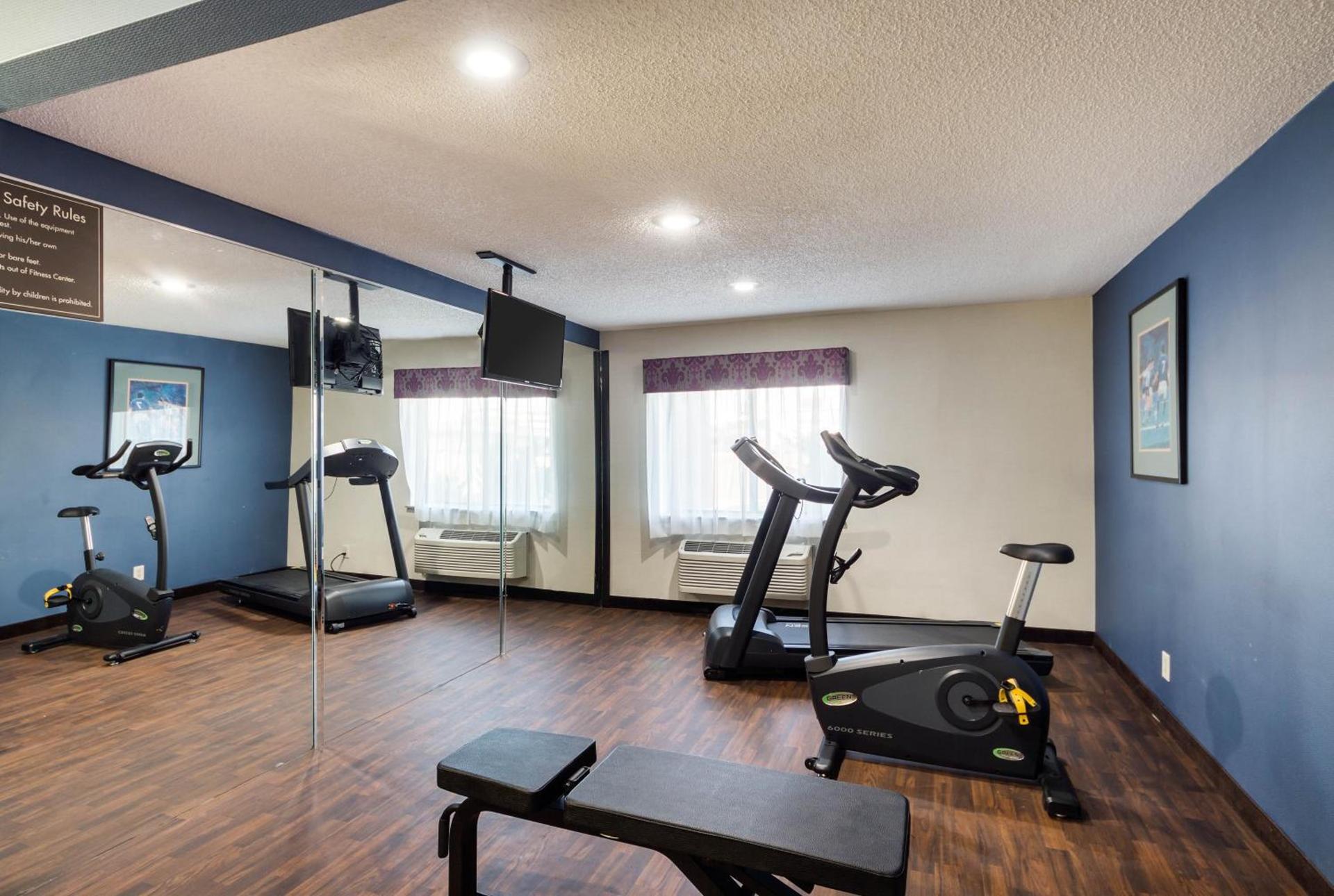 Comfort Inn Tulsa Midtown photo 64