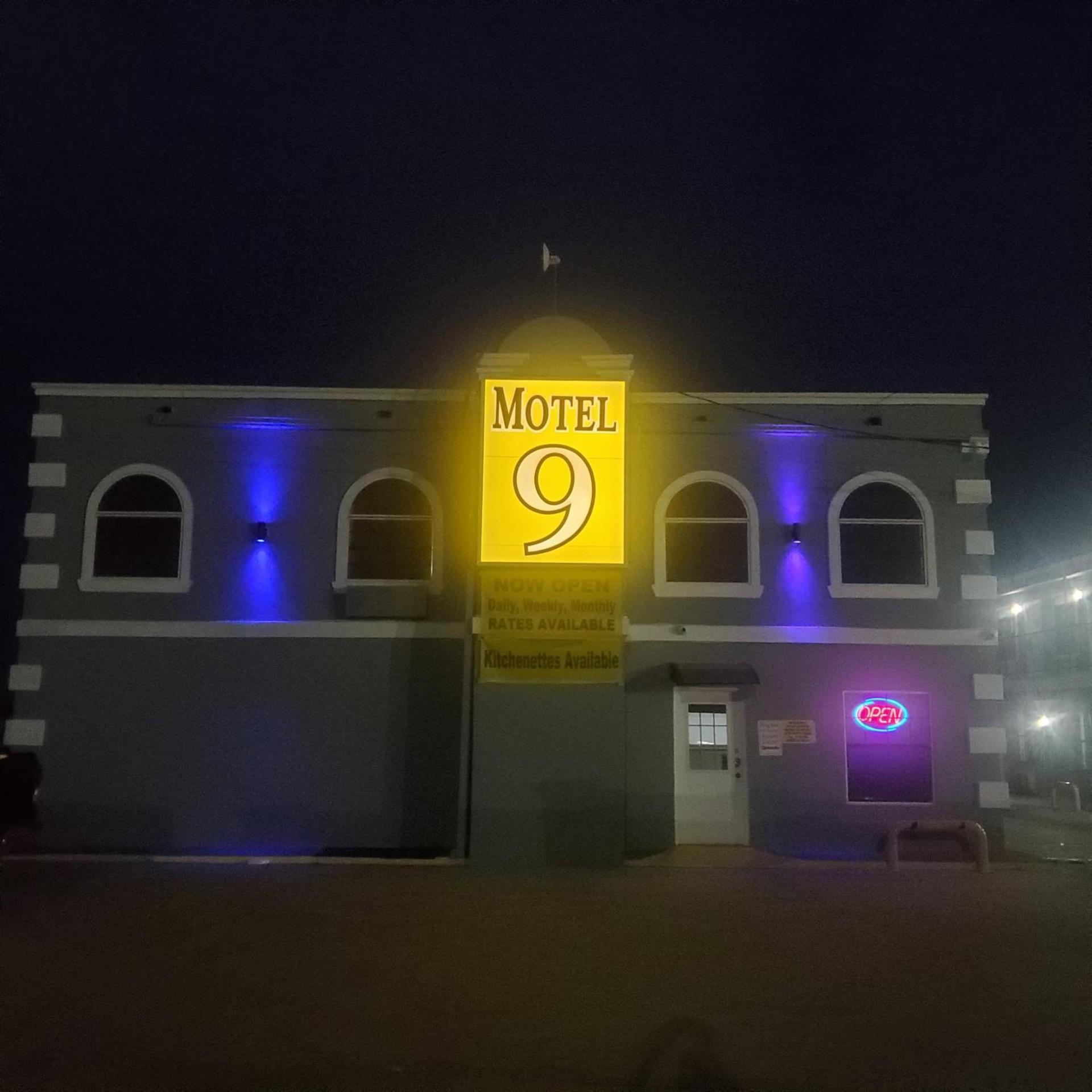 Motel 9 photo 7