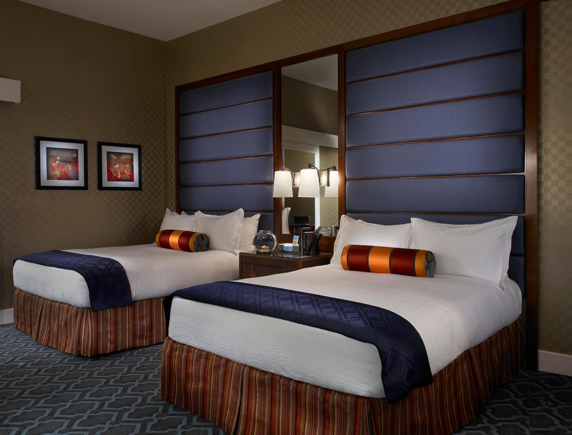 Kimpton Hotel Monaco Baltimore Inner Harbor by IHG photo 52