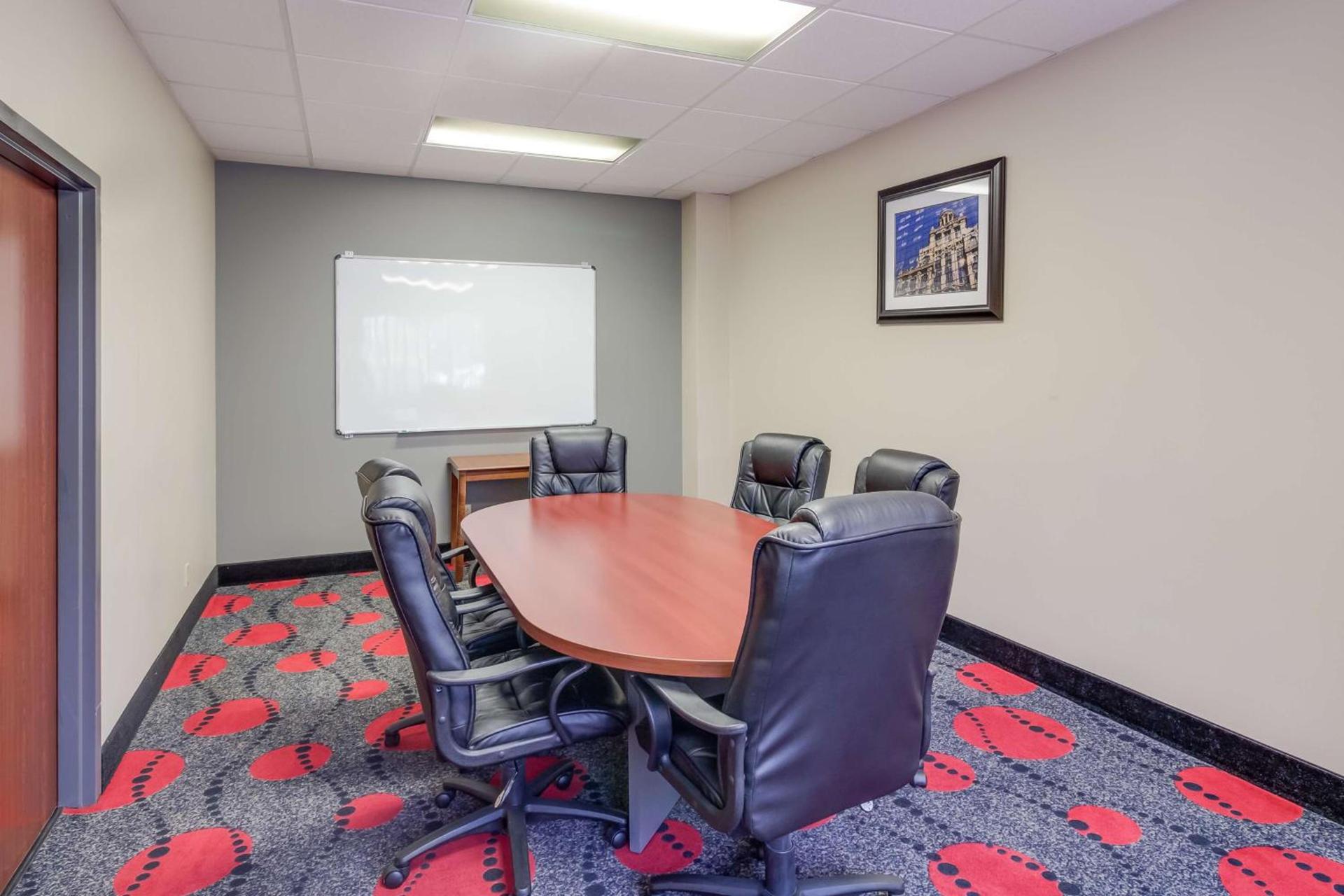 SureStay Plus Hotel by Best Western Houston Medical Center photo 7