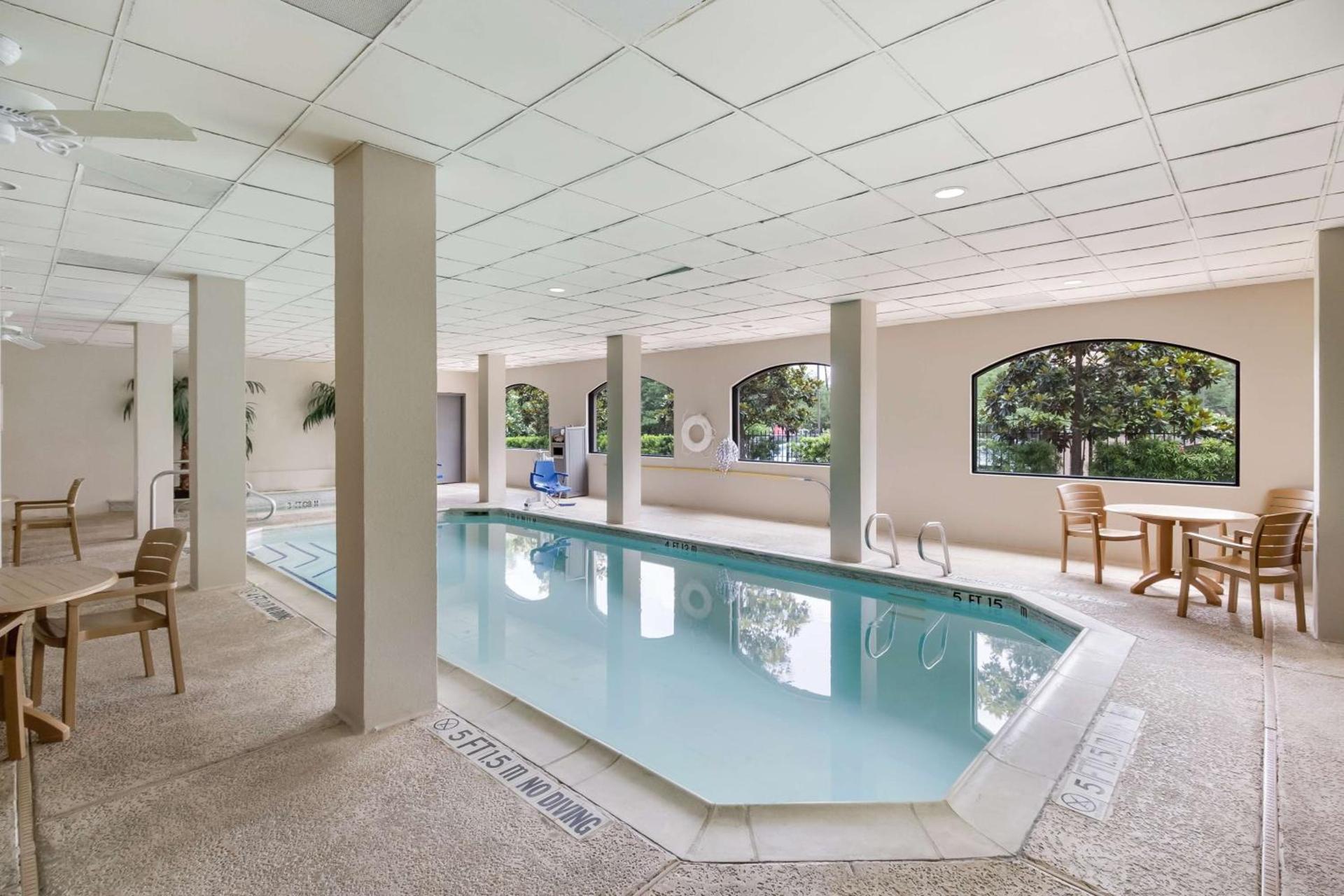 SureStay Plus Hotel by Best Western Houston Medical Center photo 10