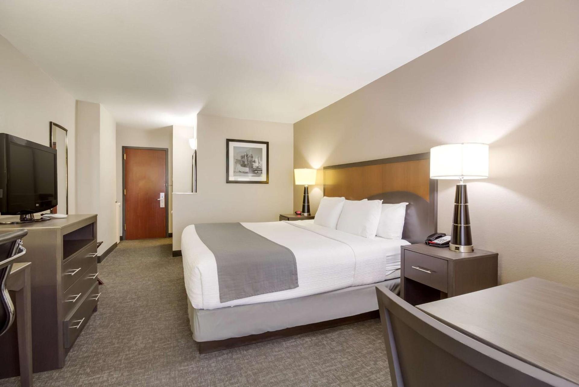 SureStay Plus Hotel by Best Western Houston Medical Center photo 18