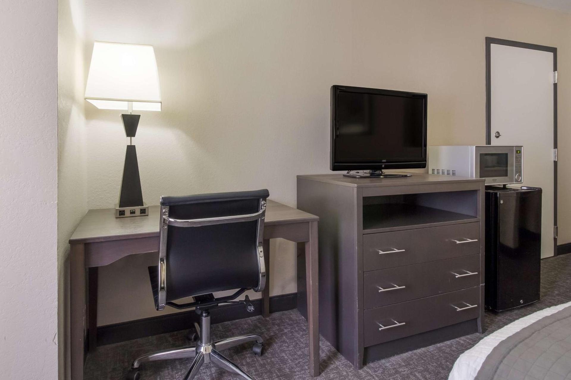 SureStay Plus Hotel by Best Western Houston Medical Center photo 24