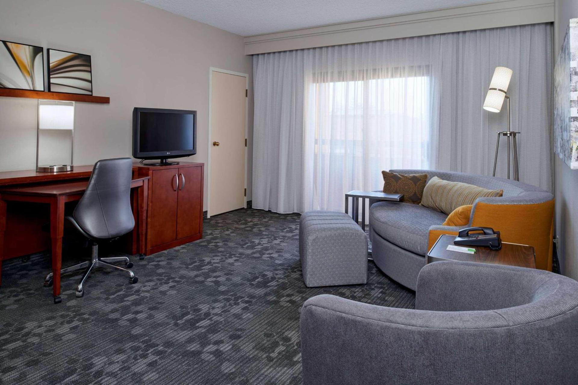 Sonesta Select Indianapolis Carmel photo 13