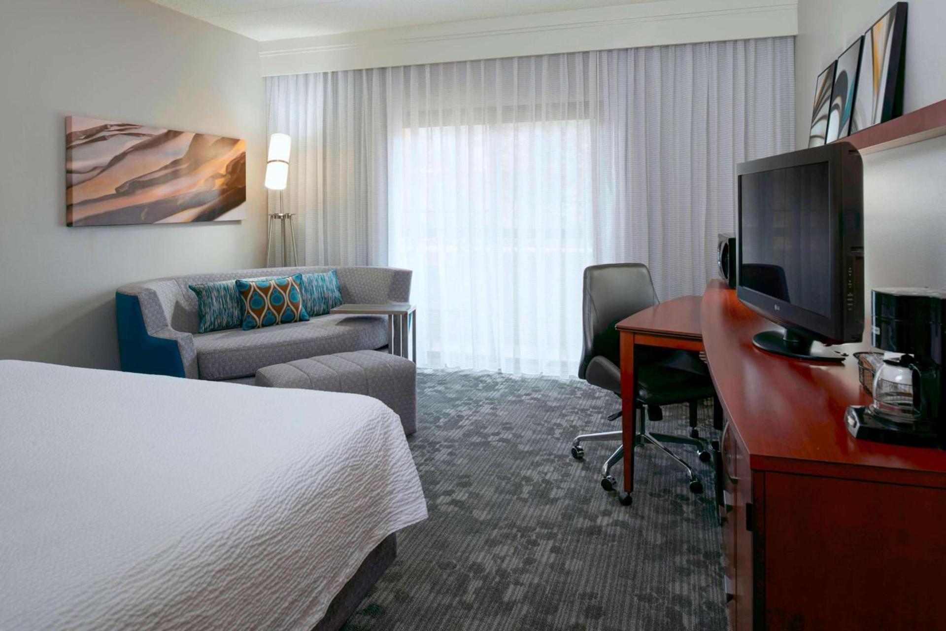 Sonesta Select Kansas City Airport Tiffany Springs photo 25