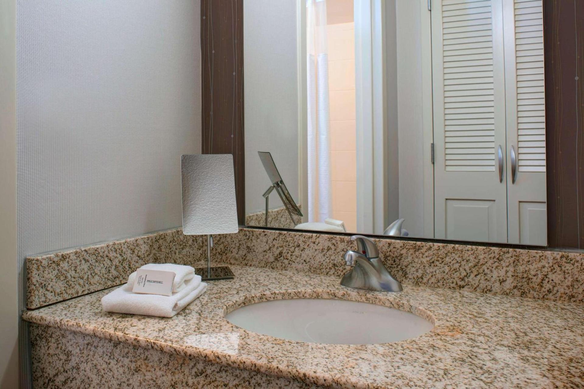 Sonesta Select Kansas City Airport Tiffany Springs photo 23