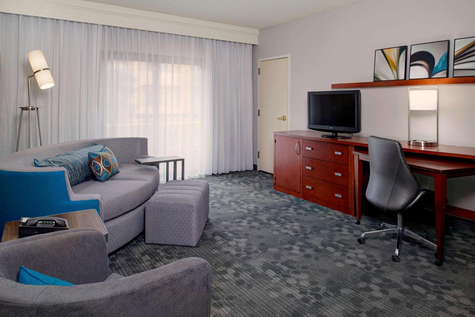 Sonesta Select Kansas City Airport Tiffany Springs photo 26