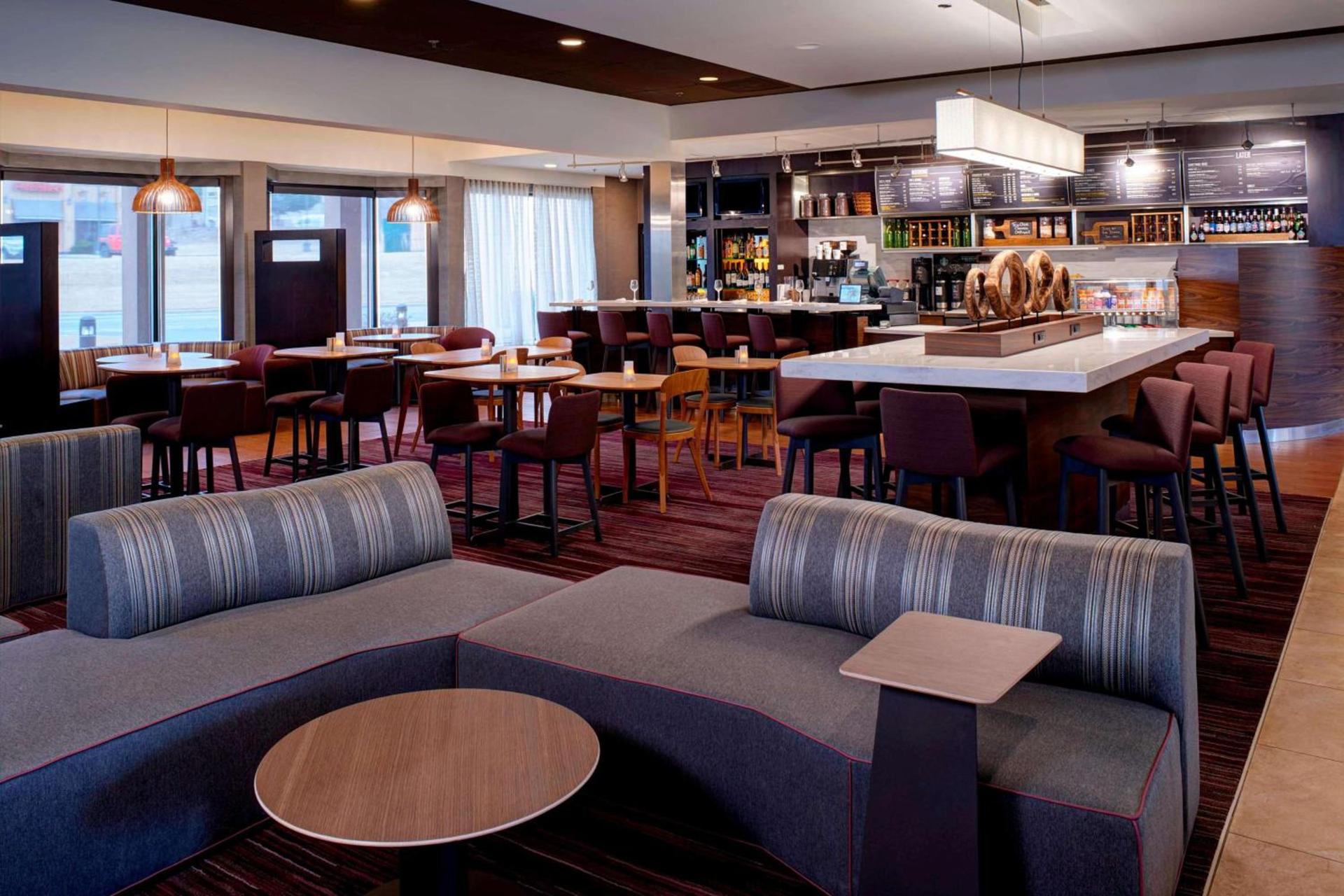 Sonesta Select Kansas City Airport Tiffany Springs photo 15