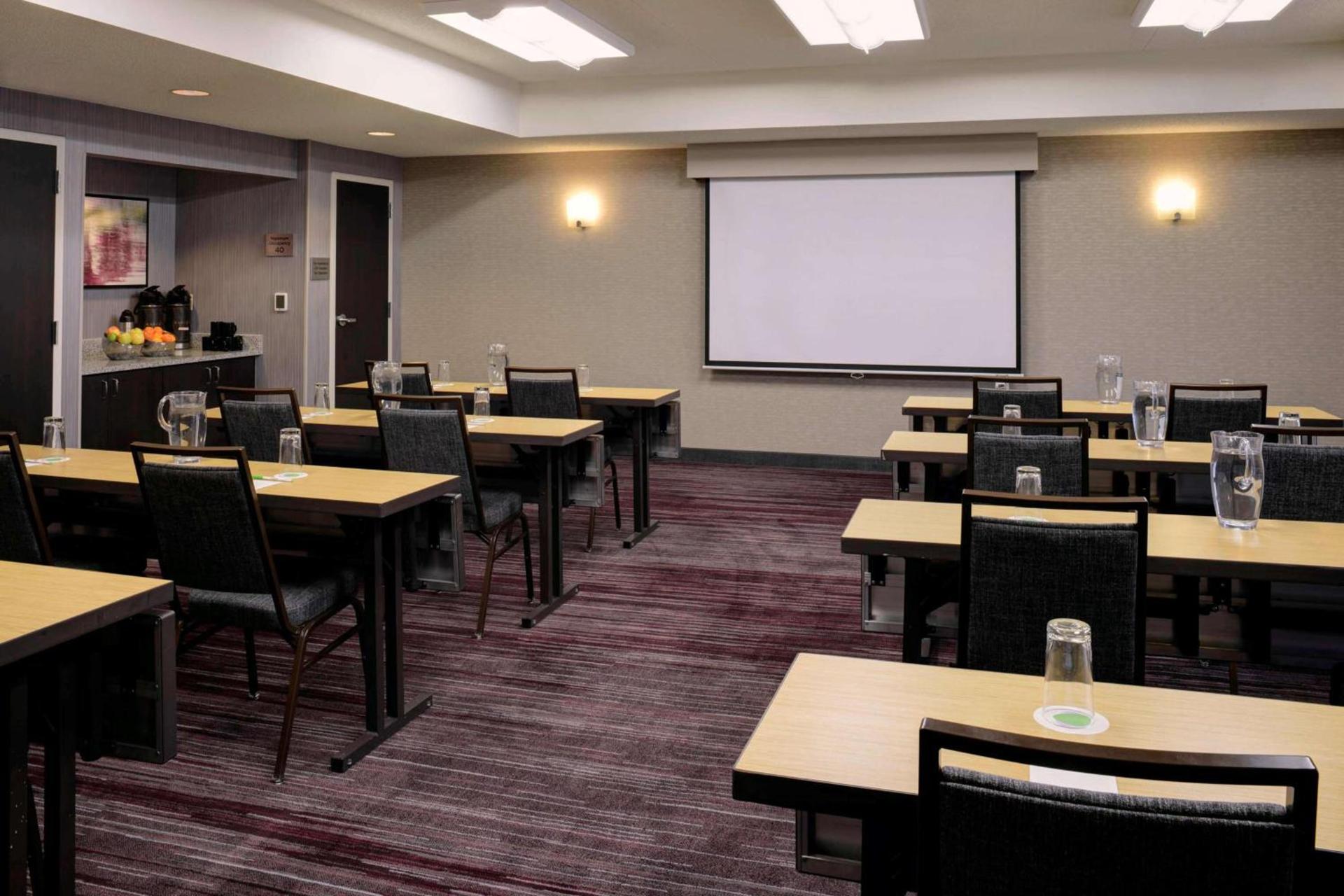 Sonesta Select Kansas City South Overland Park photo 24