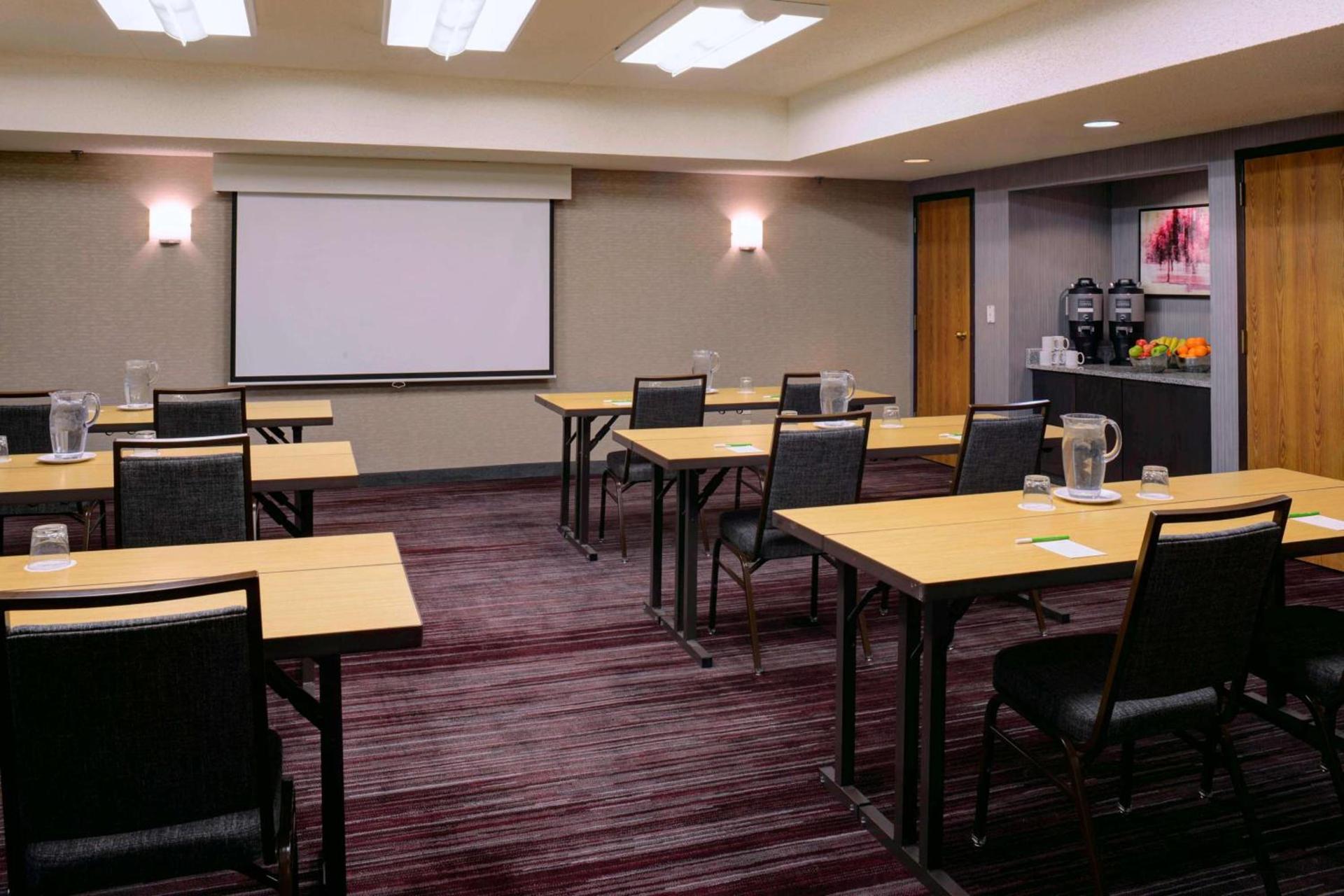 Sonesta Select Kansas City Airport Tiffany Springs photo 22